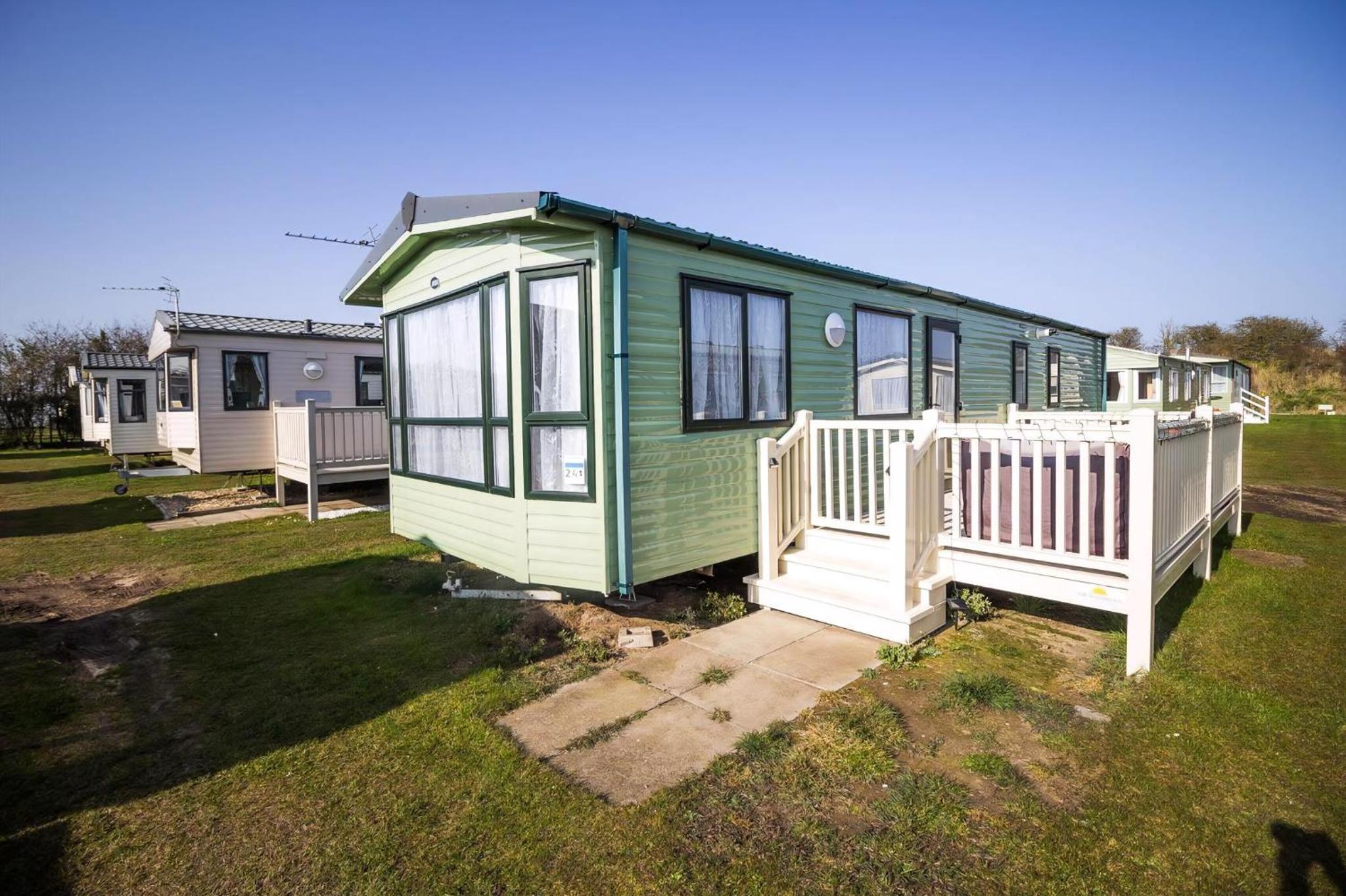 8 Berth Caravan With Wifi At Sunnydale Park In Skegness Ref 35220Kc