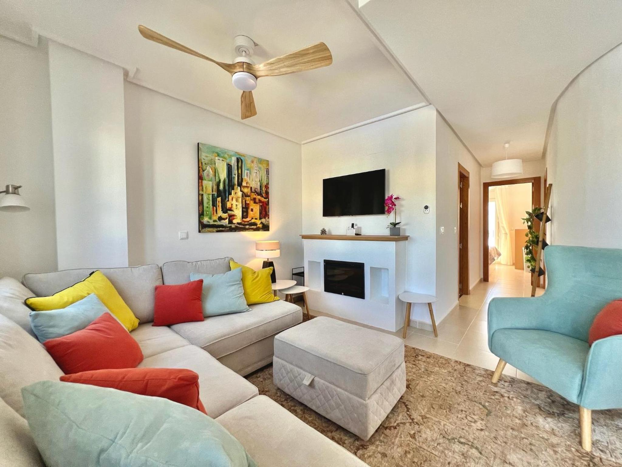 Stunning apartment with overflow pool and golf view