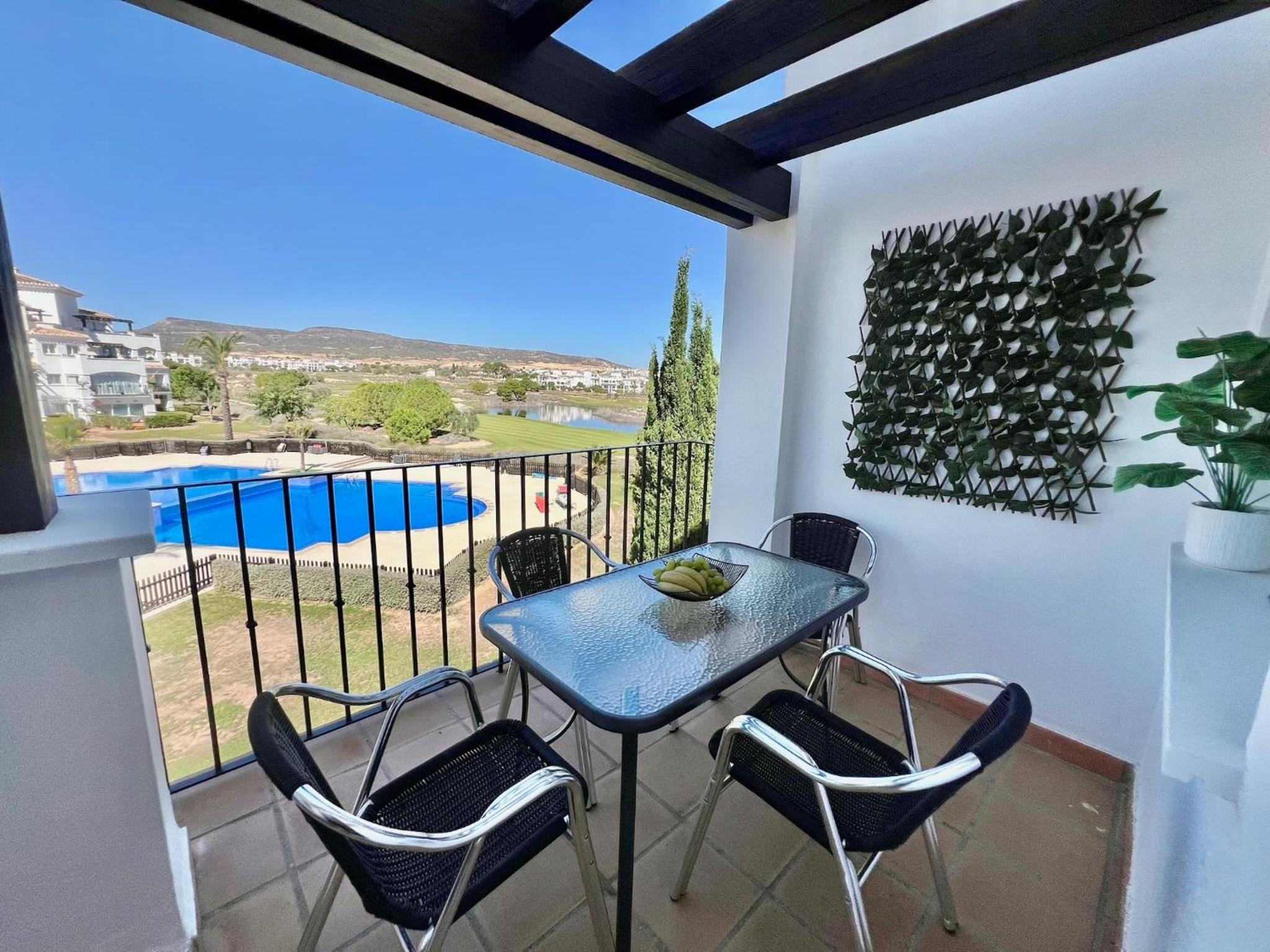 Stunning apartment with overflow pool and golf view