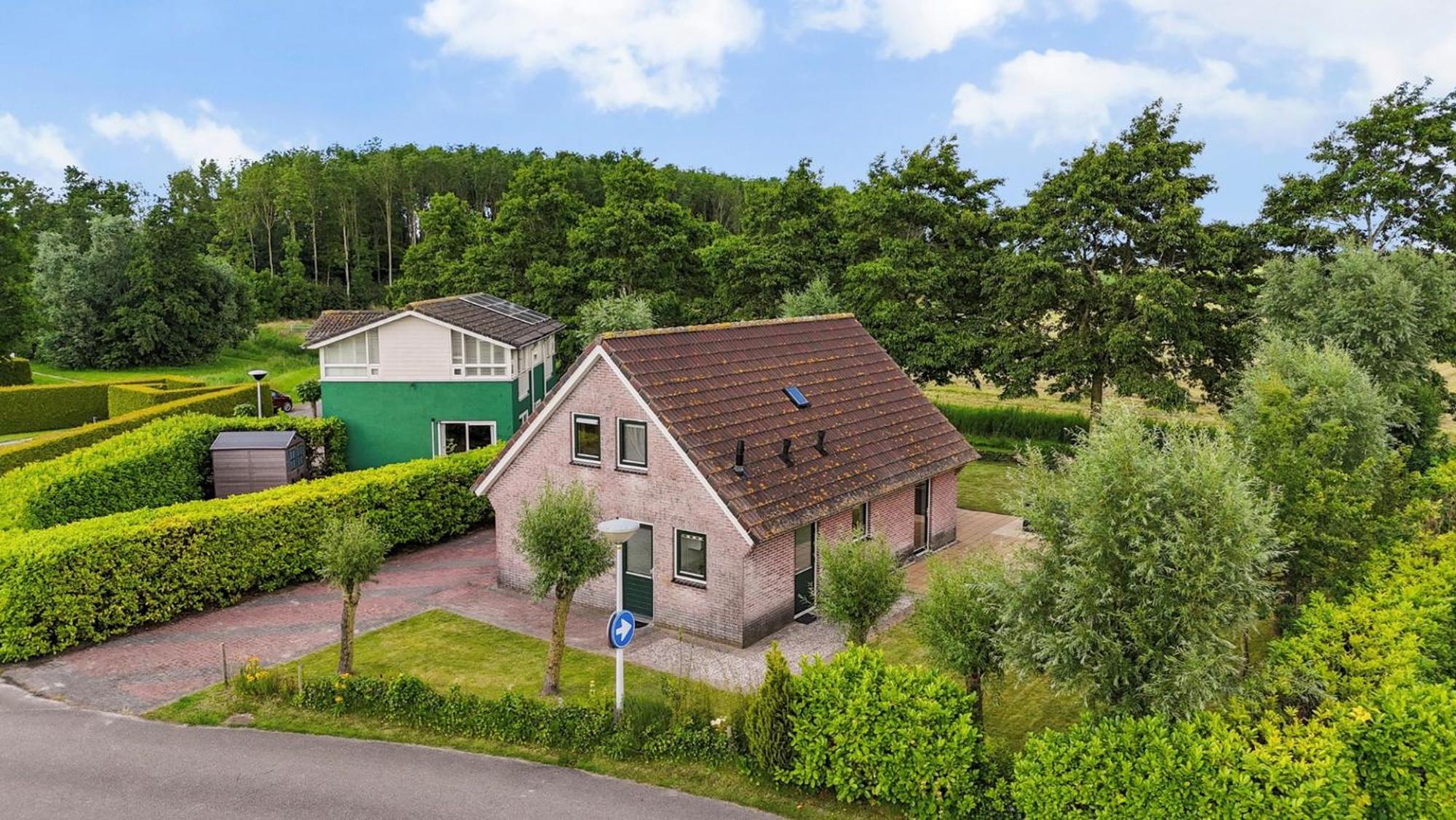 Komfortables Ferienhaus mit Garten, Weitblick und Whirlpool
