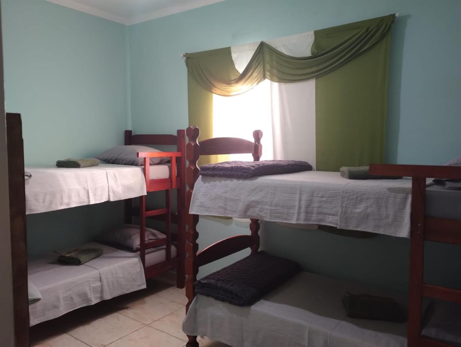 Casa na praia com piscina e churrasqueira