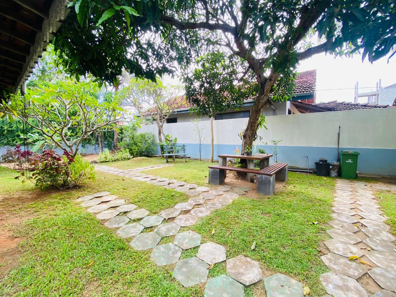 Sun Breeze Negombo view 4