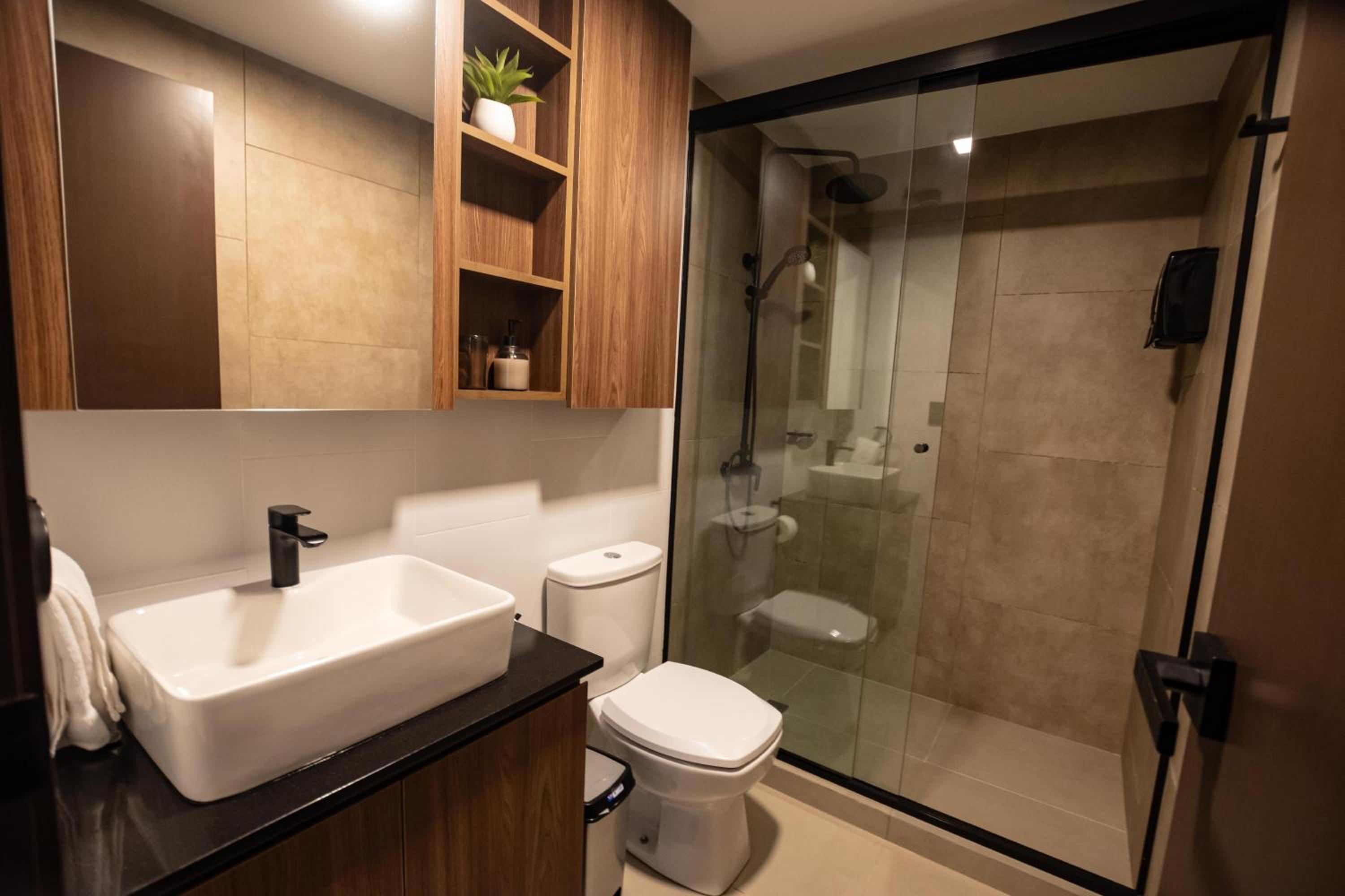 Suite tecnológica y moderna