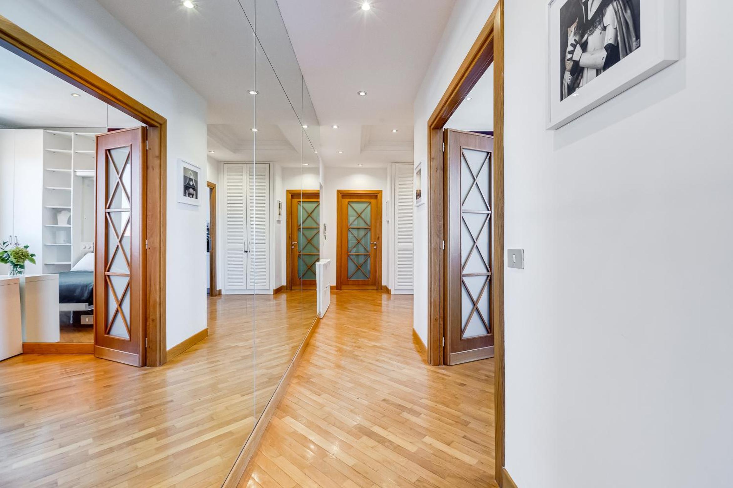 Romaviva Luxury Attic Apartment - San Giovanni in Laterano - Metro A C - Central Rome
