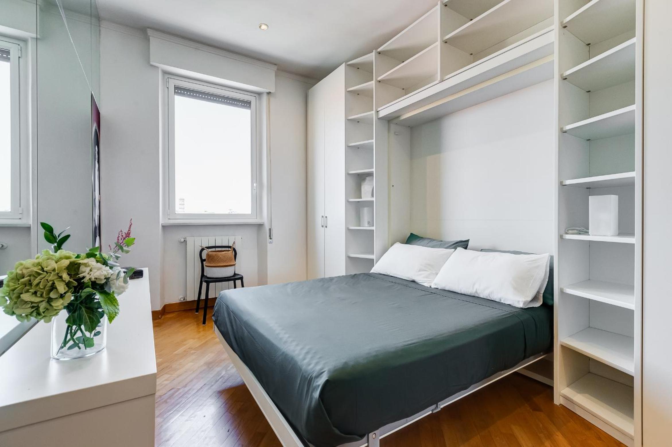 Romaviva Luxury Attic Apartment - San Giovanni in Laterano - Metro A C - Central Rome