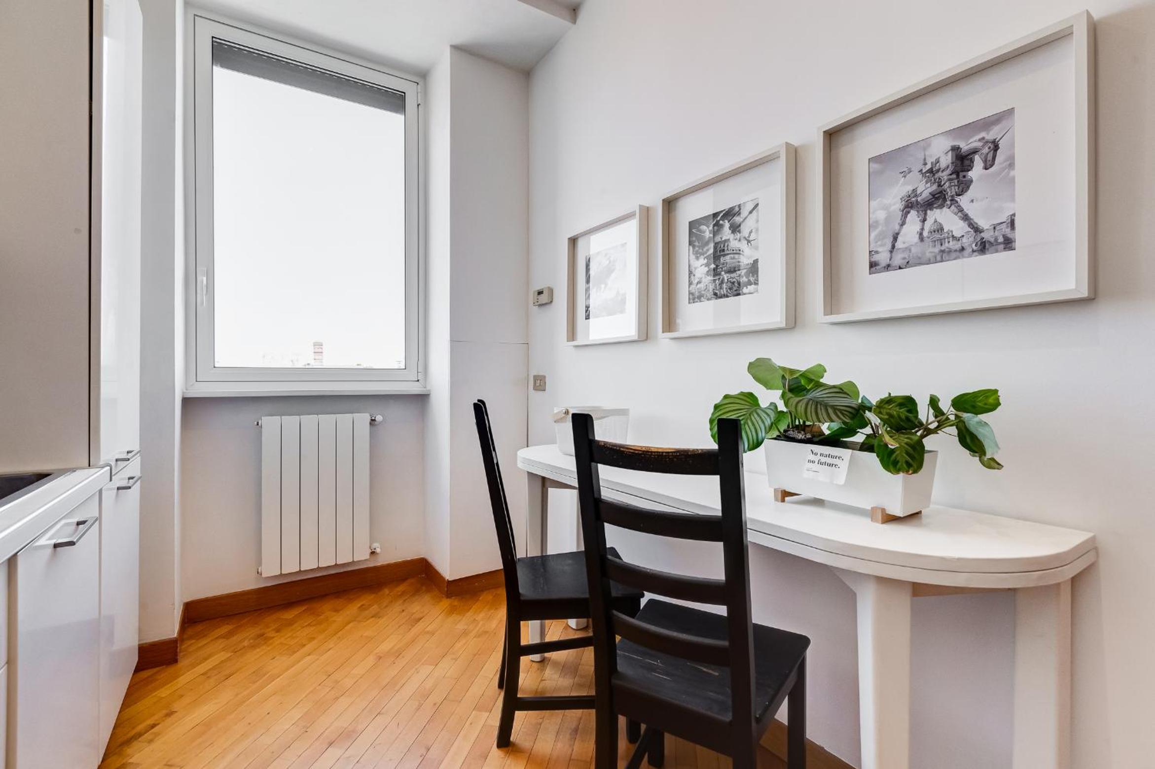 Romaviva Luxury Attic Apartment - San Giovanni in Laterano - Metro A C - Central Rome