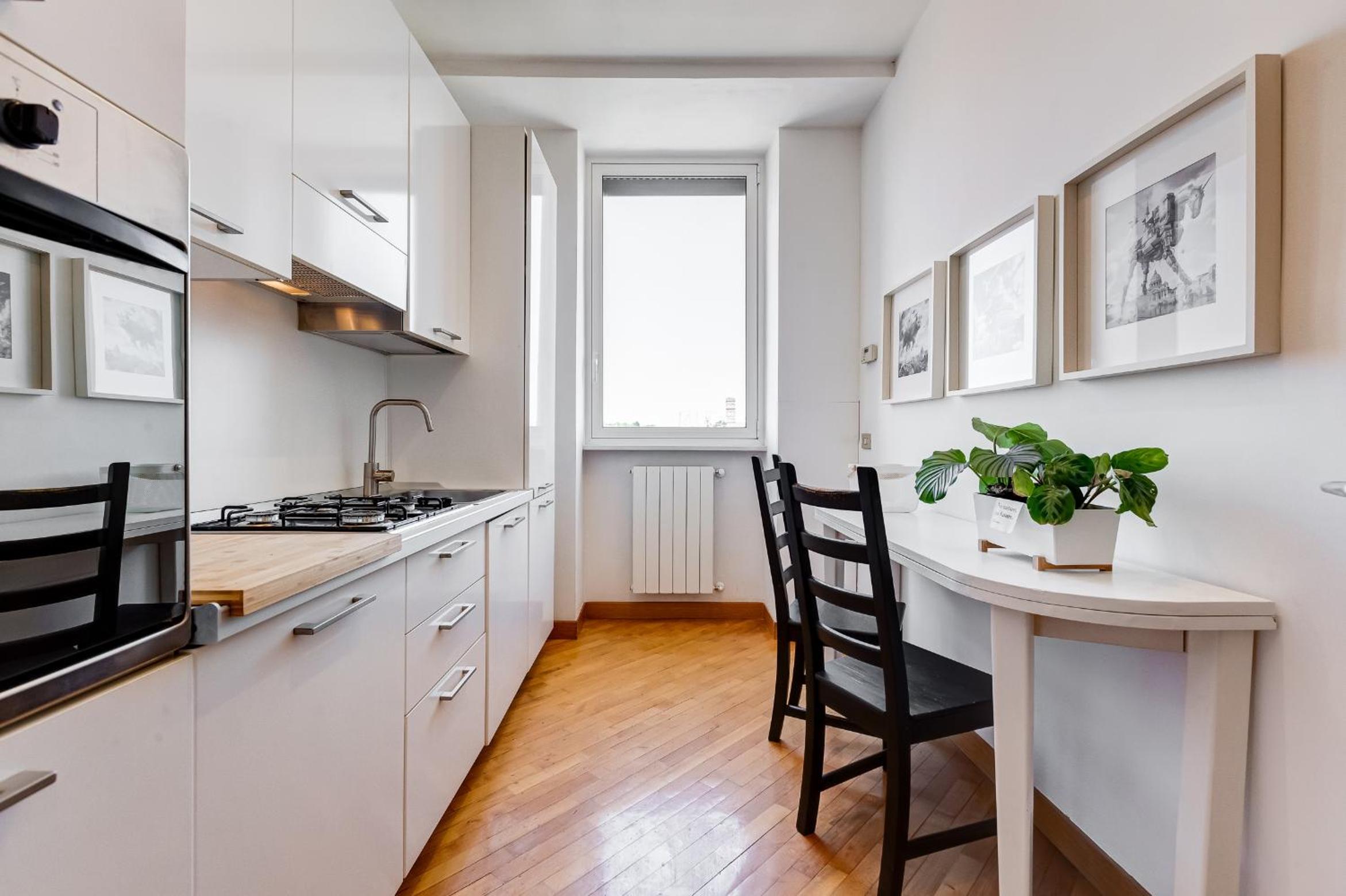 Romaviva Luxury Attic Apartment - San Giovanni in Laterano - Metro A C - Central Rome