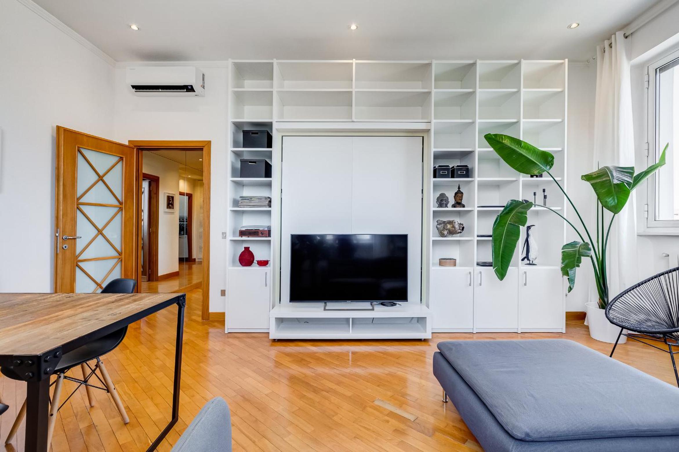 Romaviva Luxury Attic Apartment - San Giovanni in Laterano - Metro A C - Central Rome