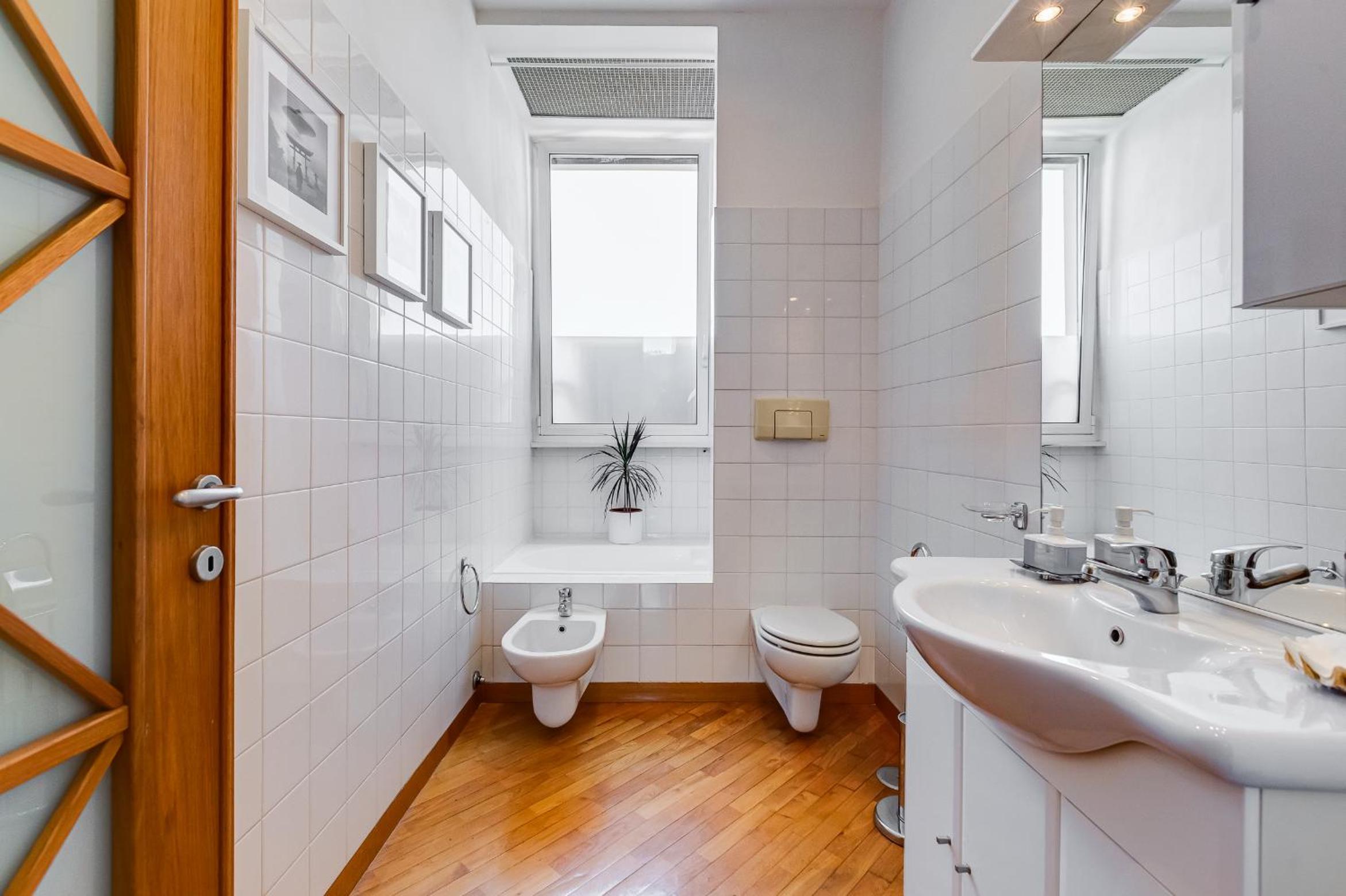 Romaviva Luxury Attic Apartment - San Giovanni in Laterano - Metro A C - Central Rome