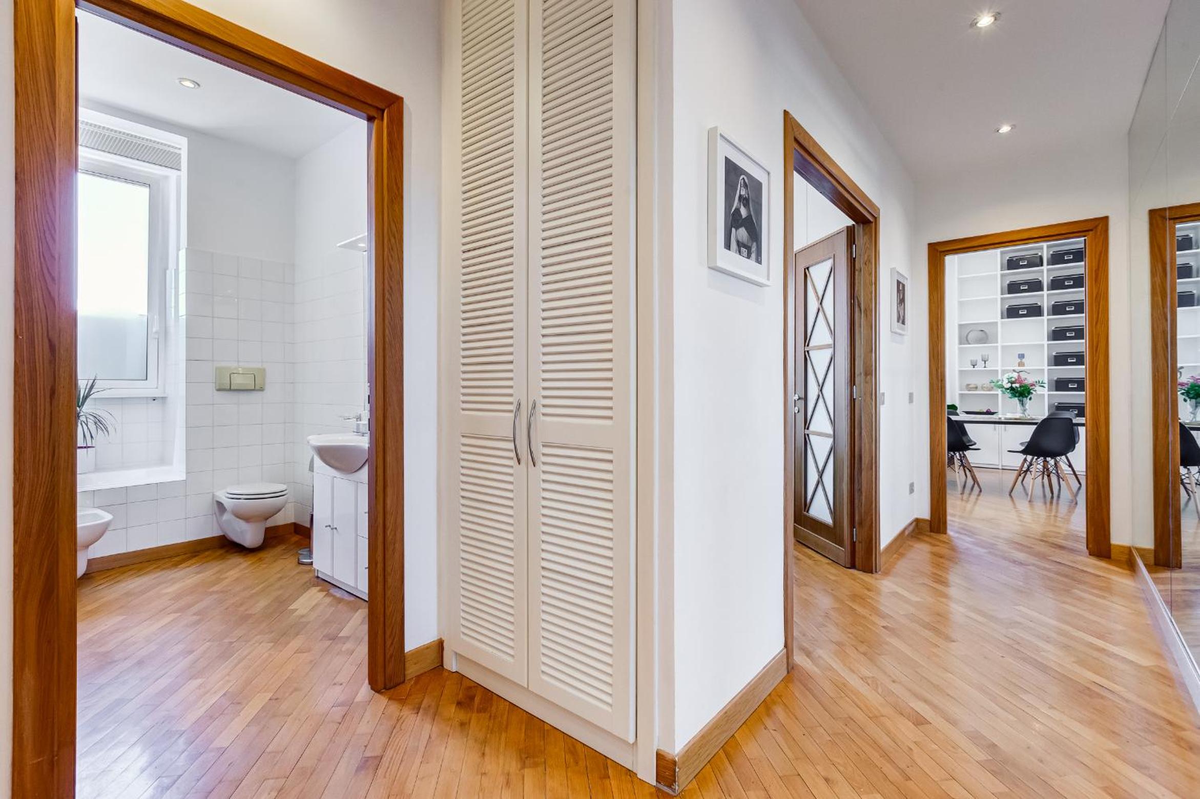 Romaviva Luxury Attic Apartment - San Giovanni in Laterano - Metro A C - Central Rome