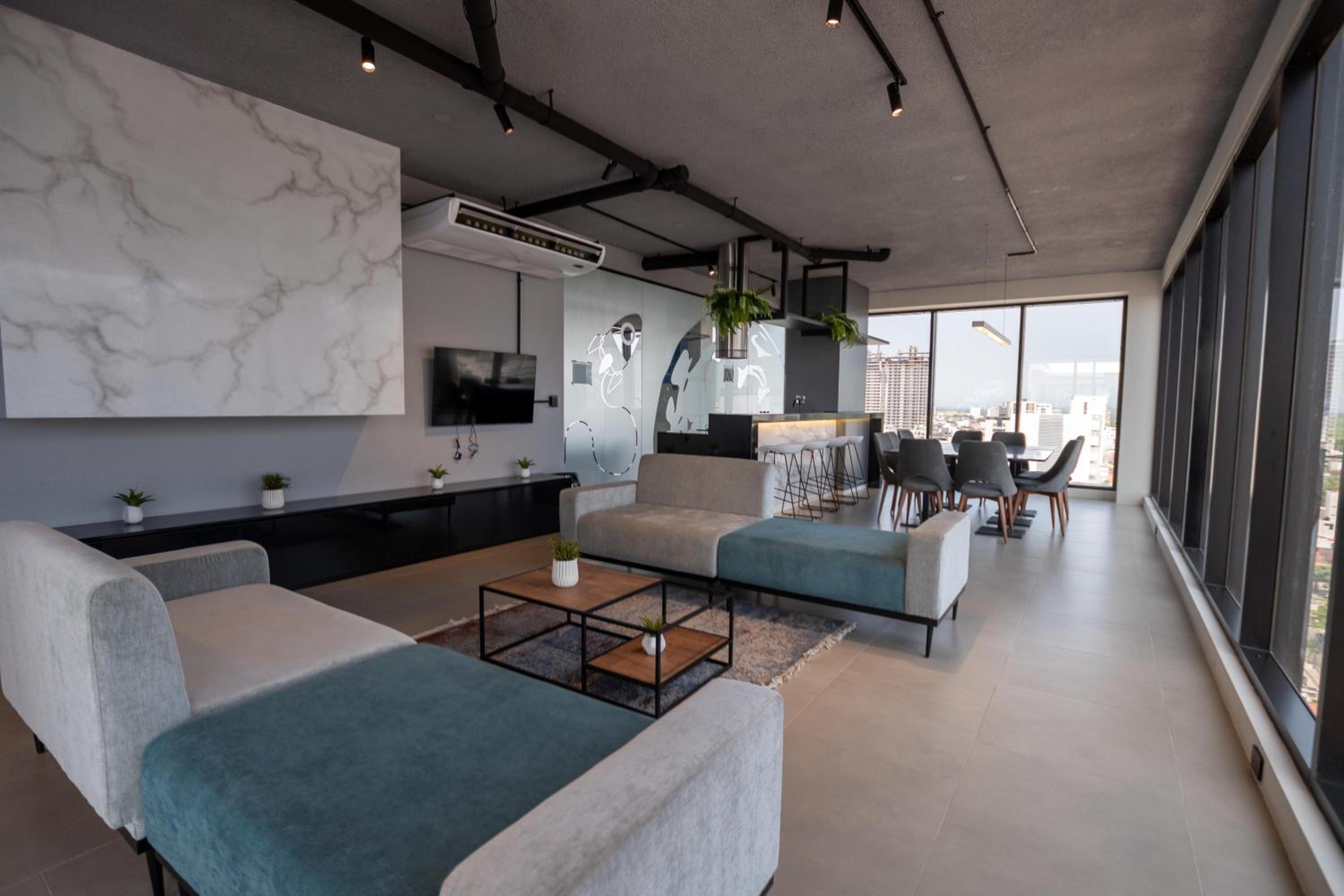 Suite tecnológica y moderna
