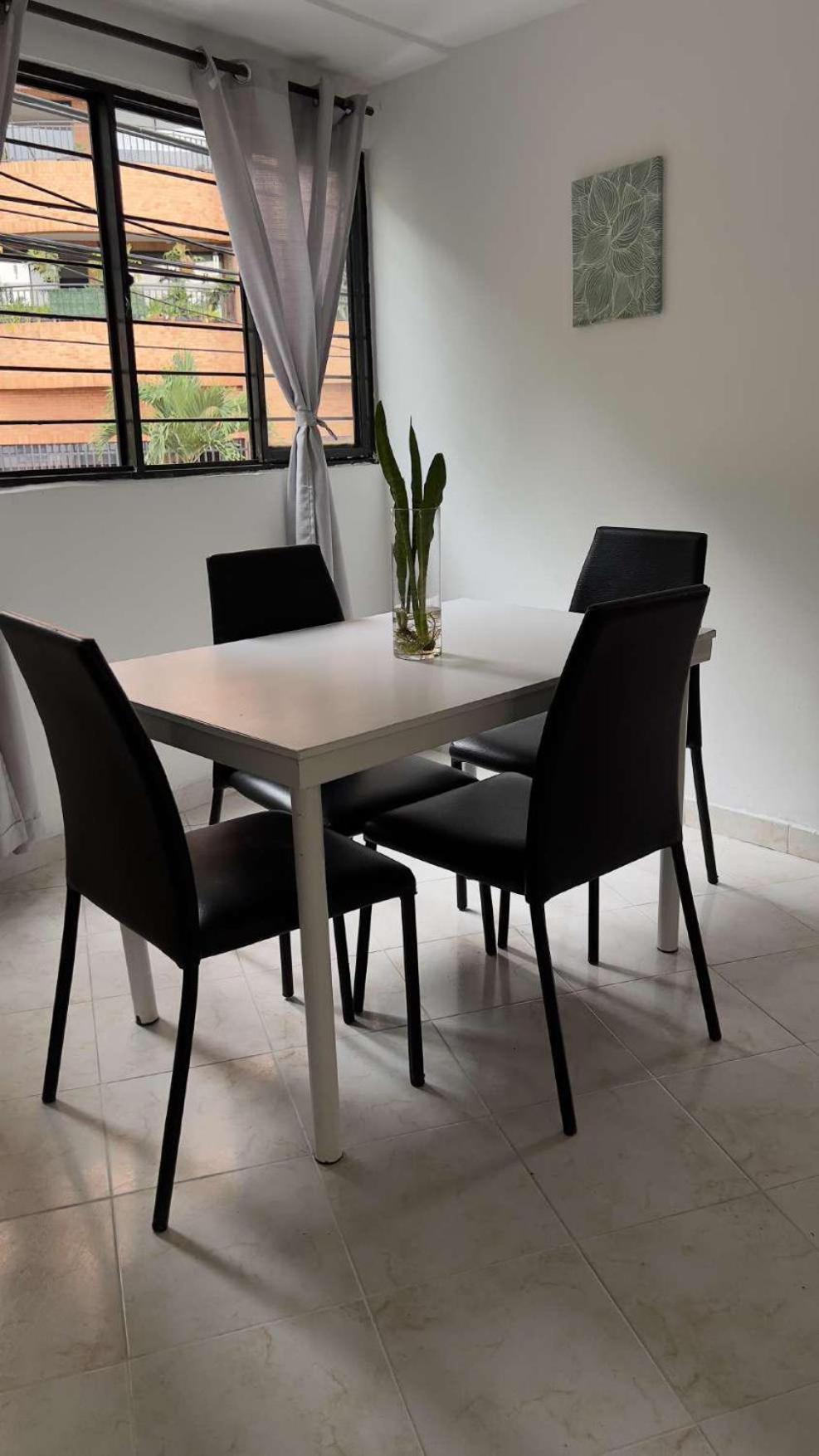 APARTAMENTOS EN GRANADA - Zona Rosa De CALI