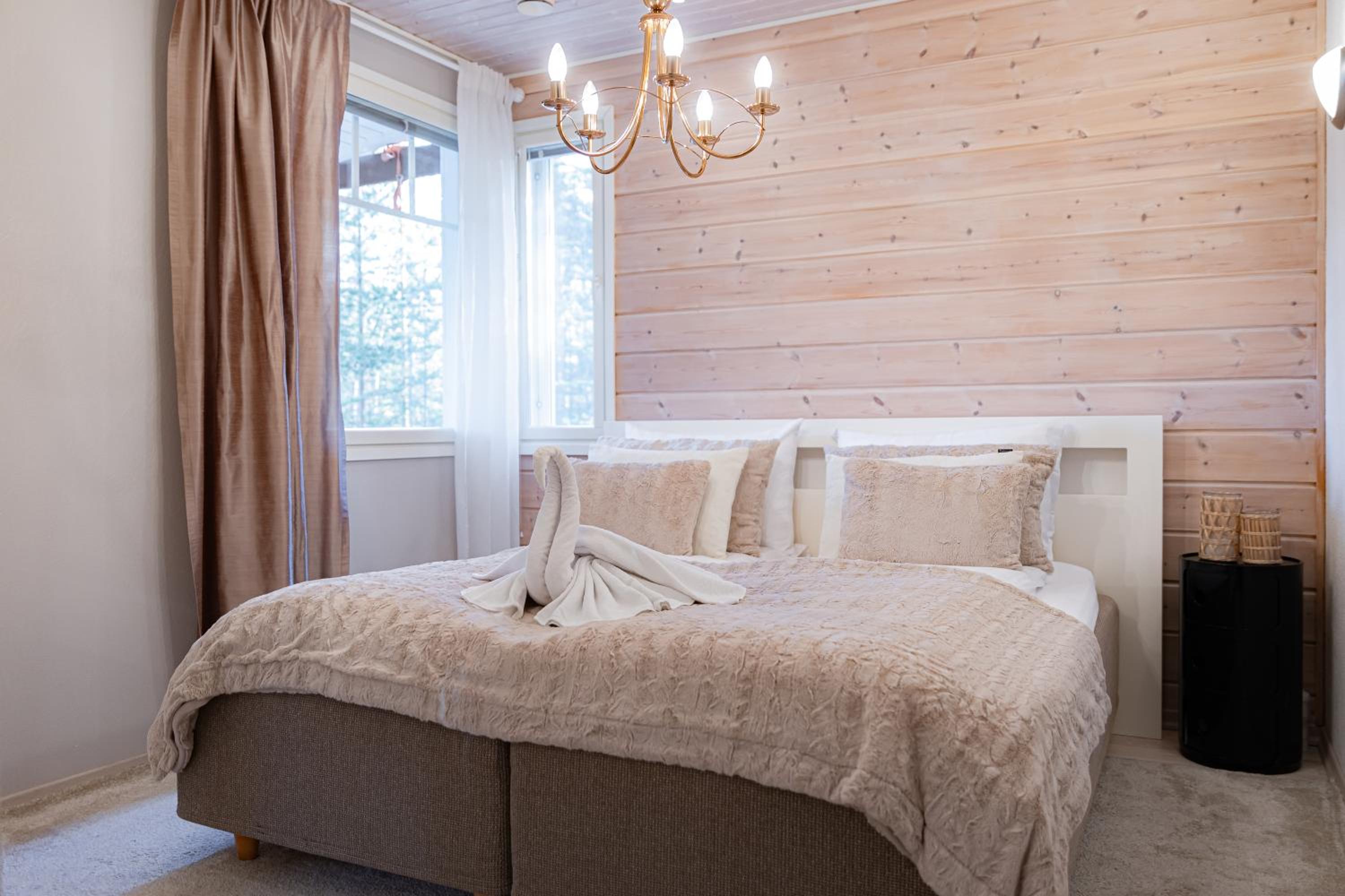 Villa Aurora Sinettä by BookLapland