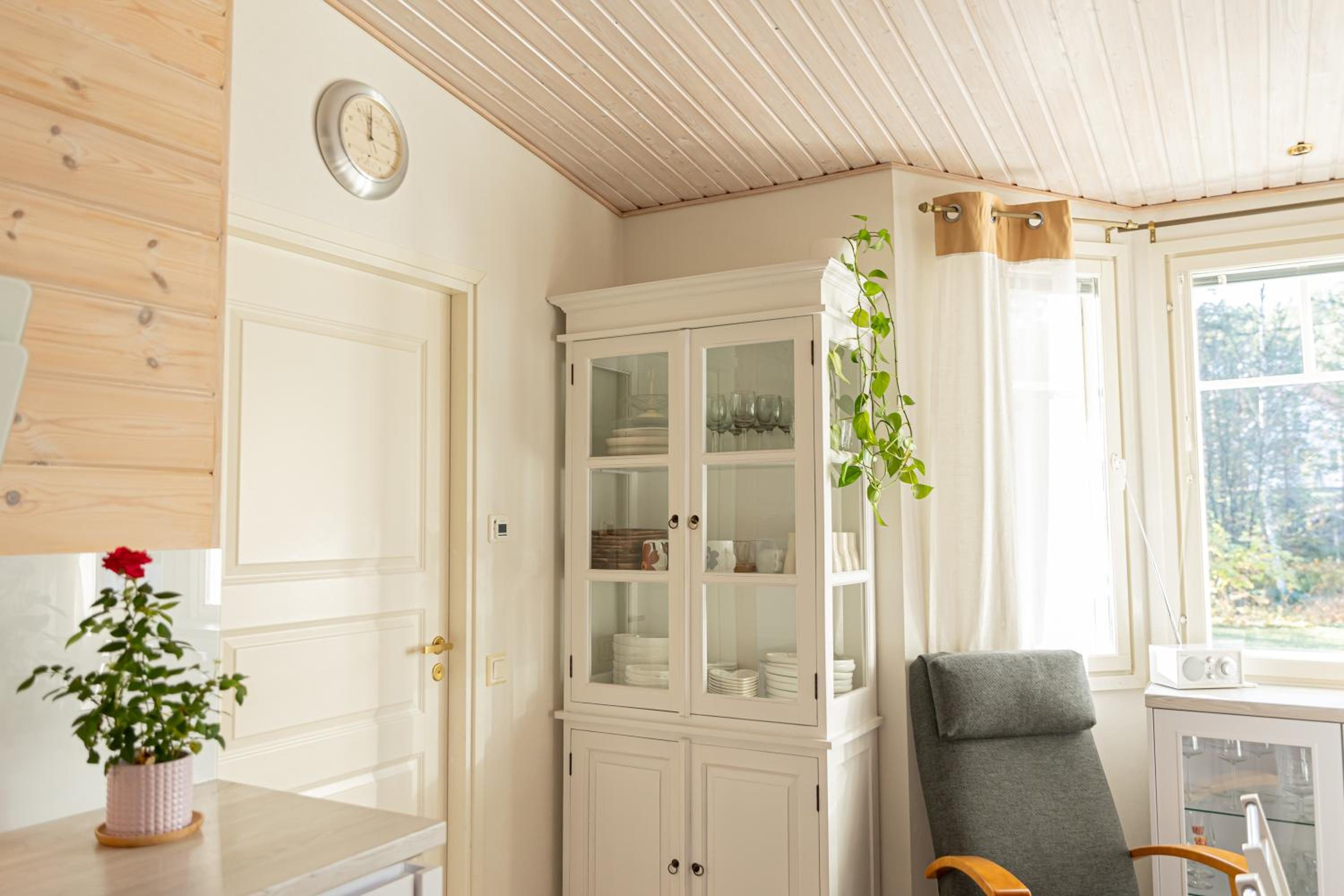 Villa Aurora Sinettä by BookLapland