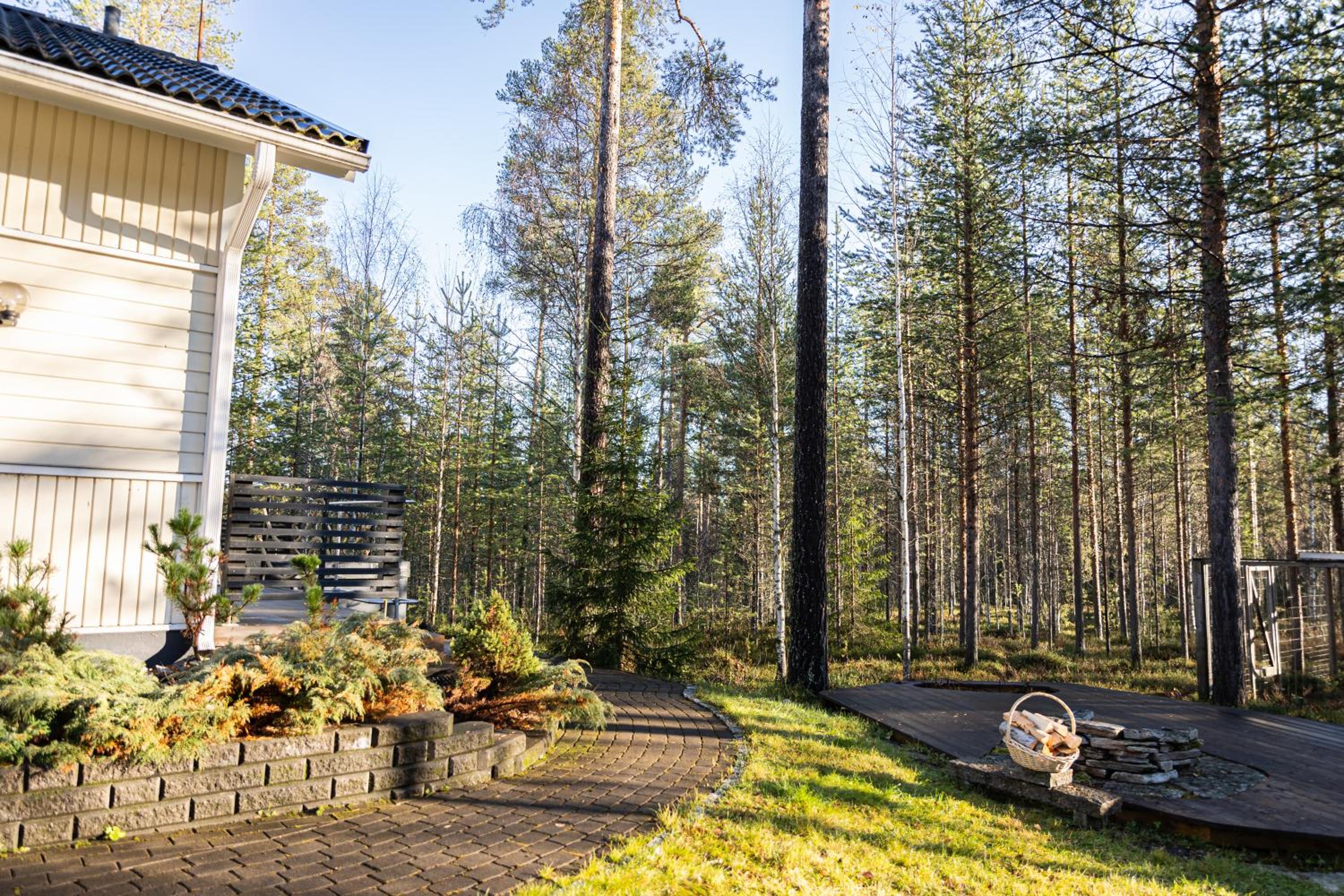 Villa Aurora Sinettä by BookLapland