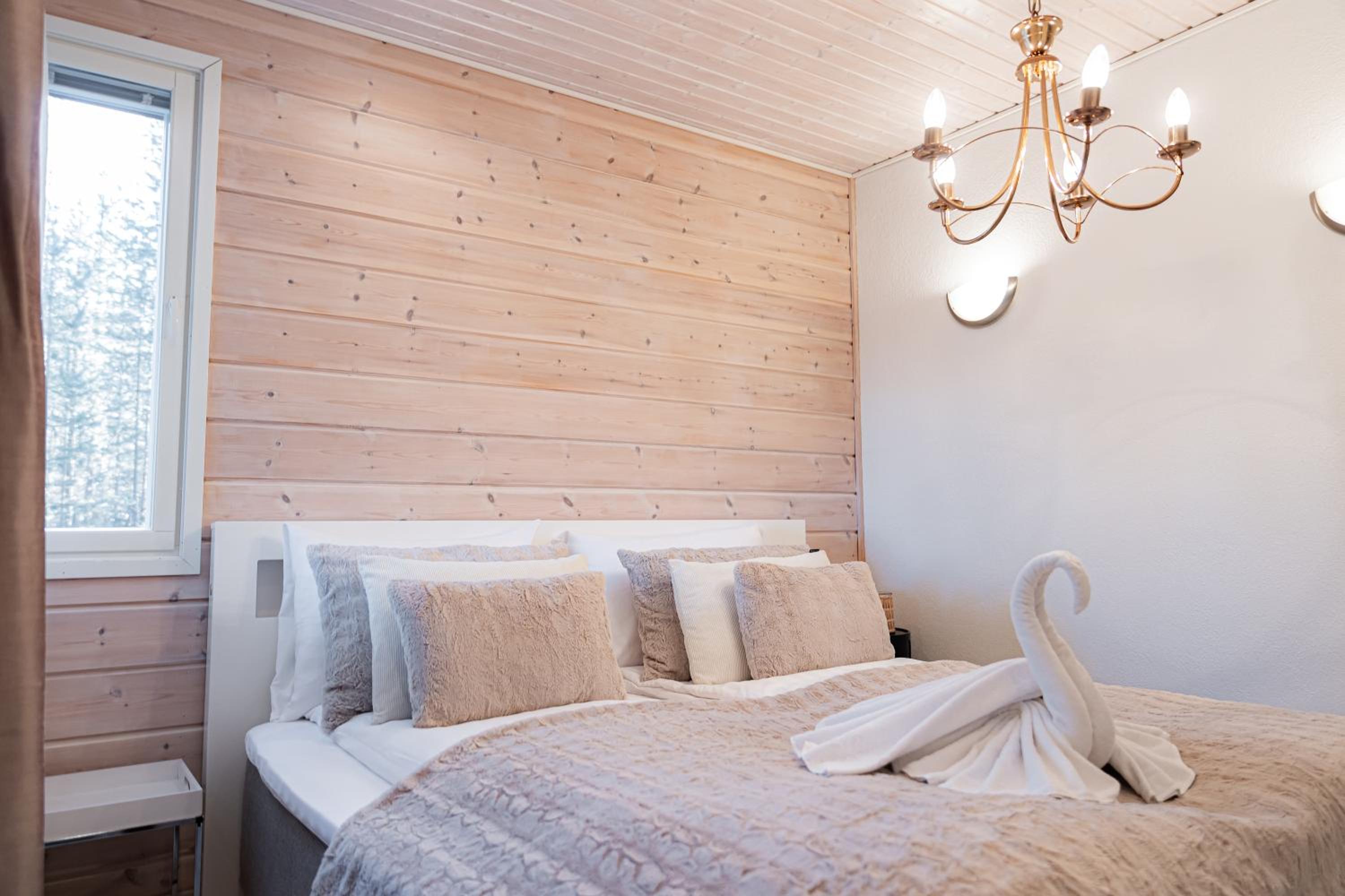 Villa Aurora Sinettä by BookLapland