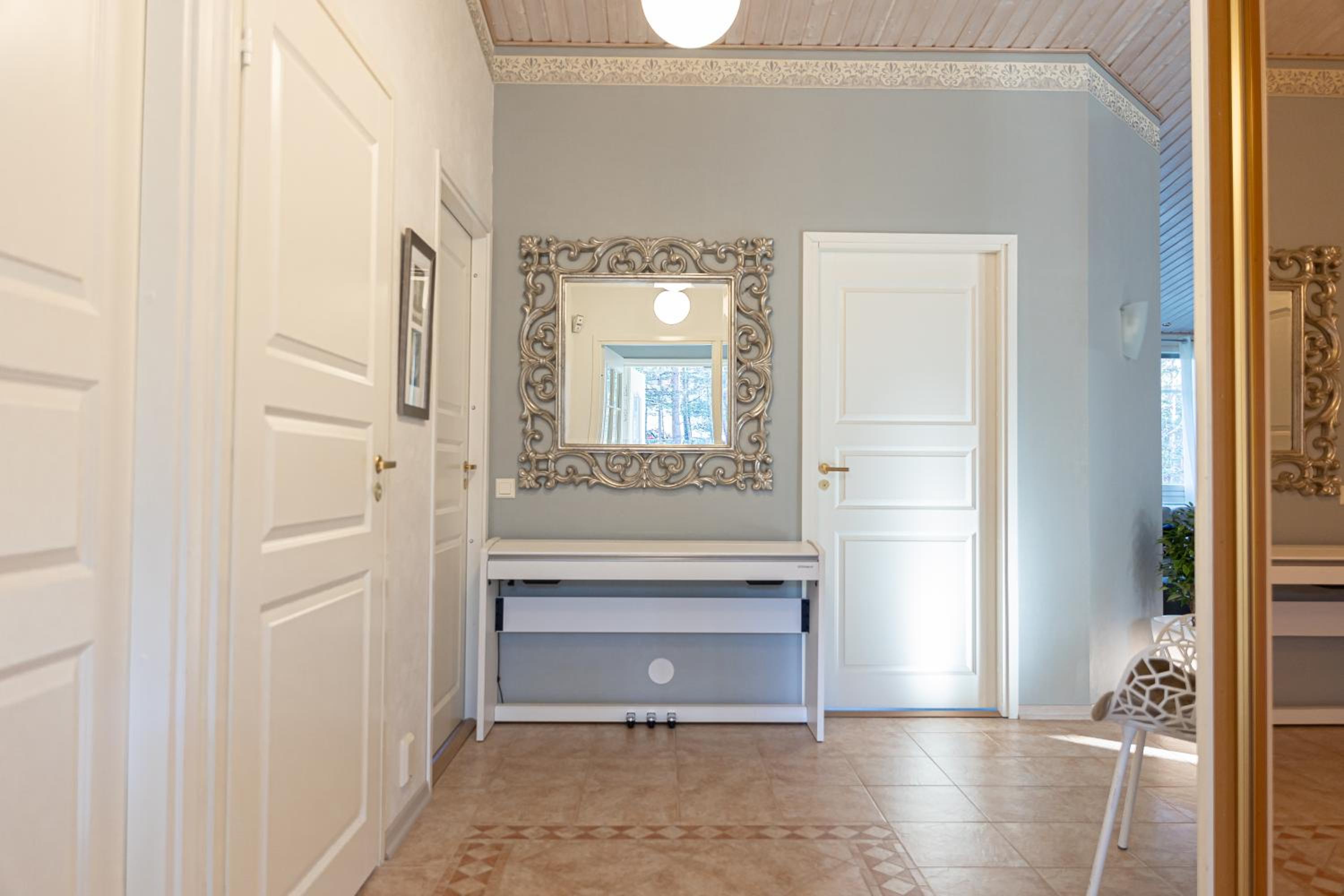 Villa Aurora Sinettä by BookLapland