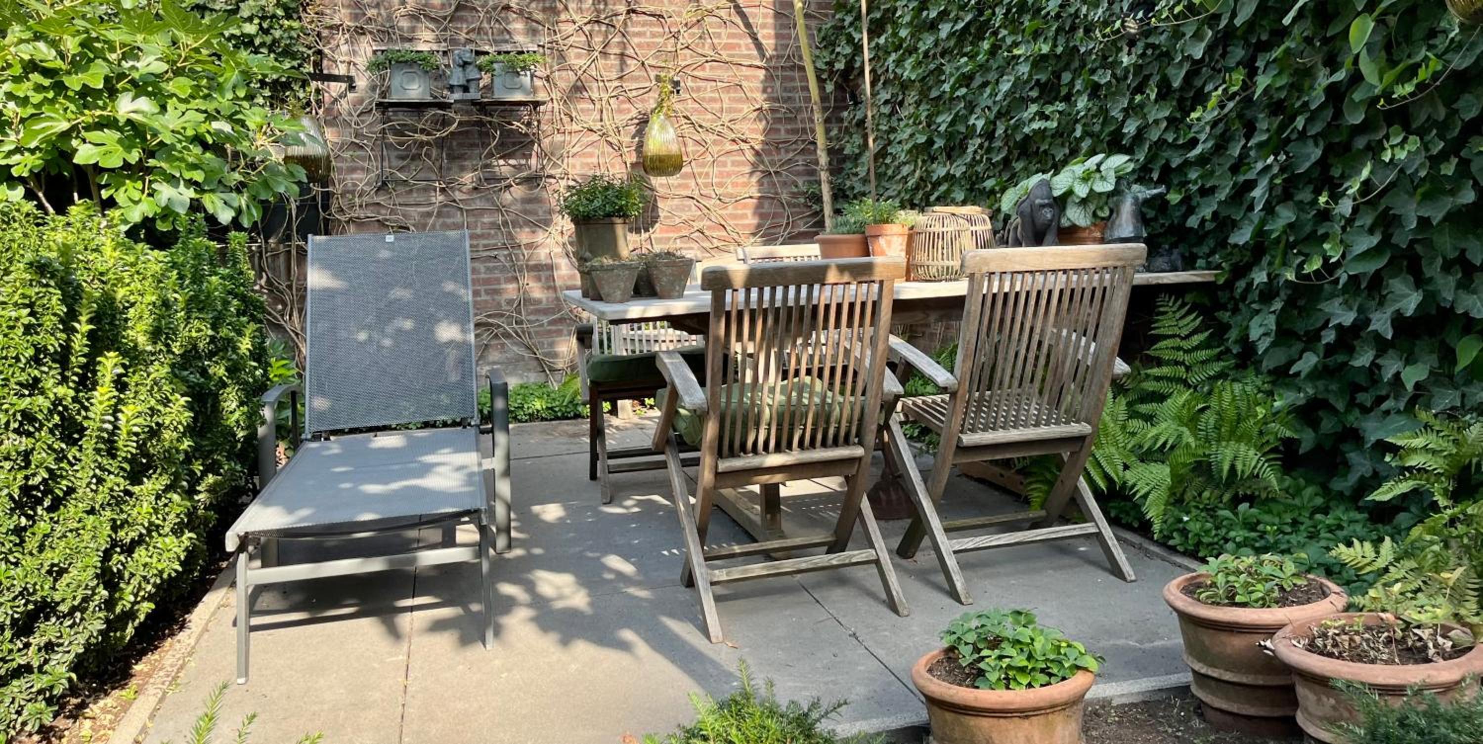 Verrassende ruime Stadswoning nabij station, centrum met unieke tuin. view 3