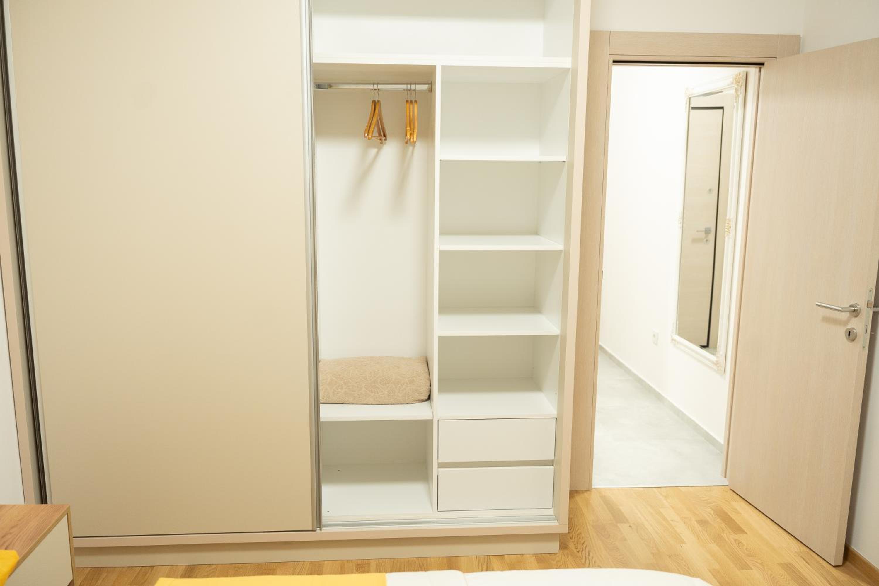 Apartament ZHana