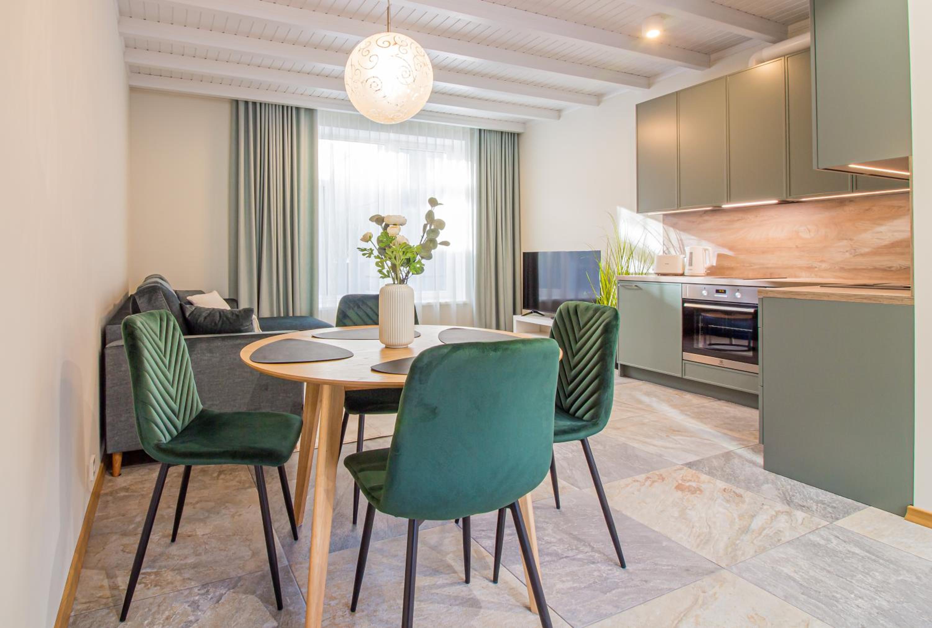Lai Residence Apartment 2 view 4