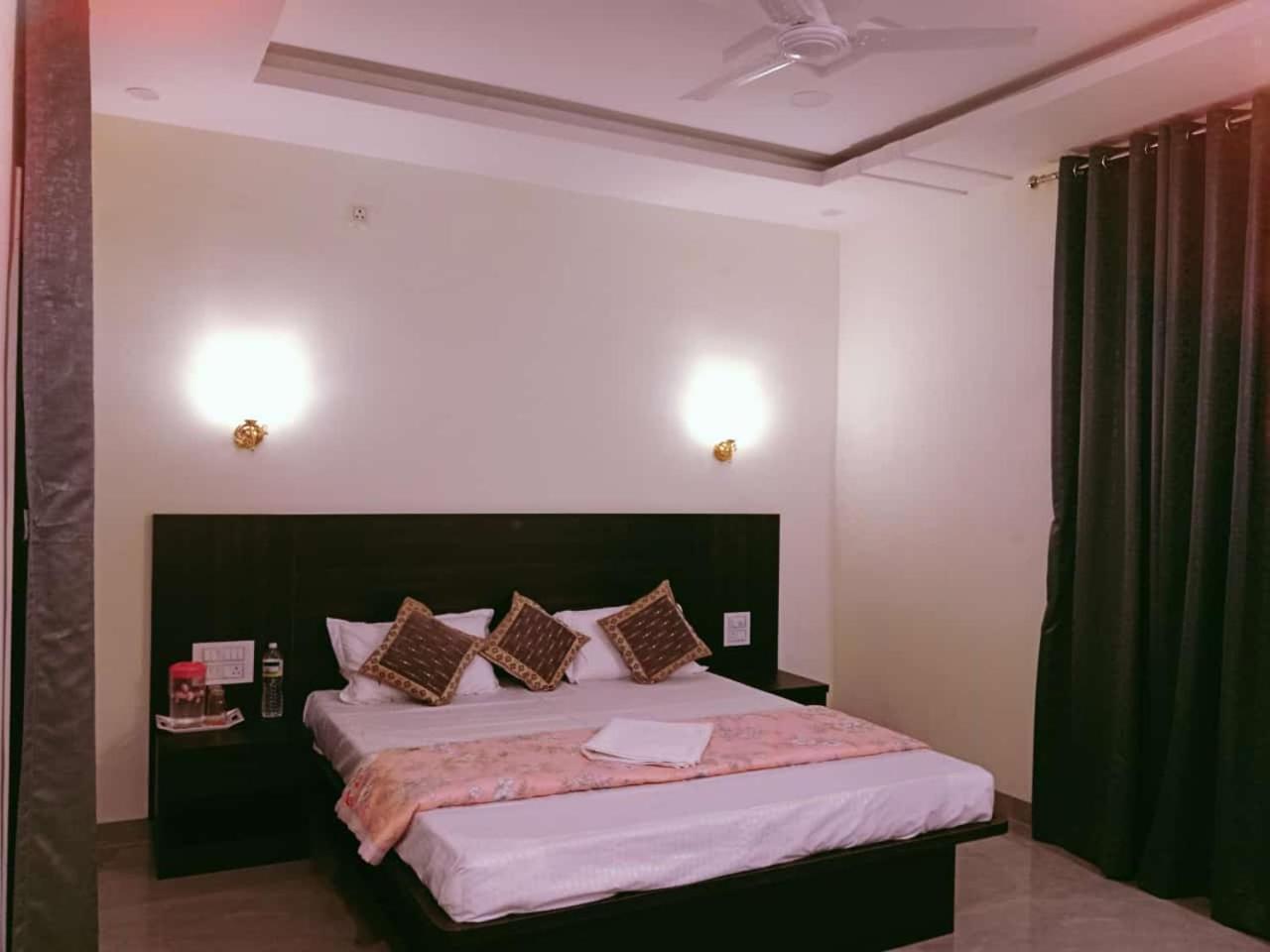 Dattatray Hollydays 3bhk with balcony isolated