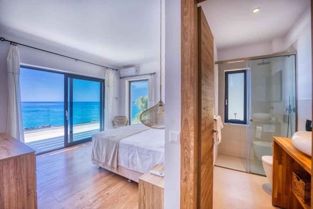 Photo 68