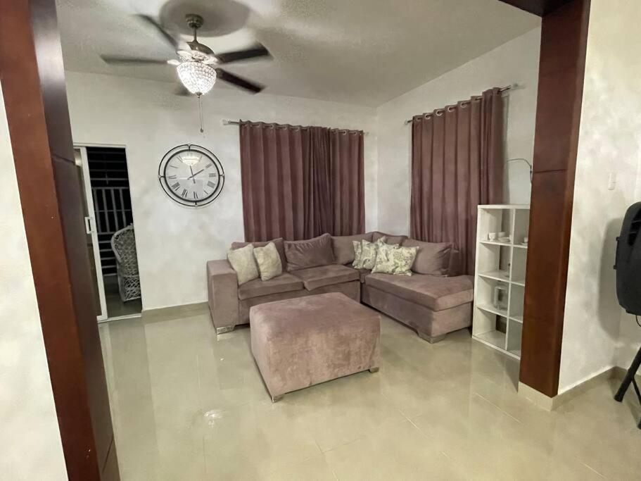 cheerful 3-bedroom residential home and amenities