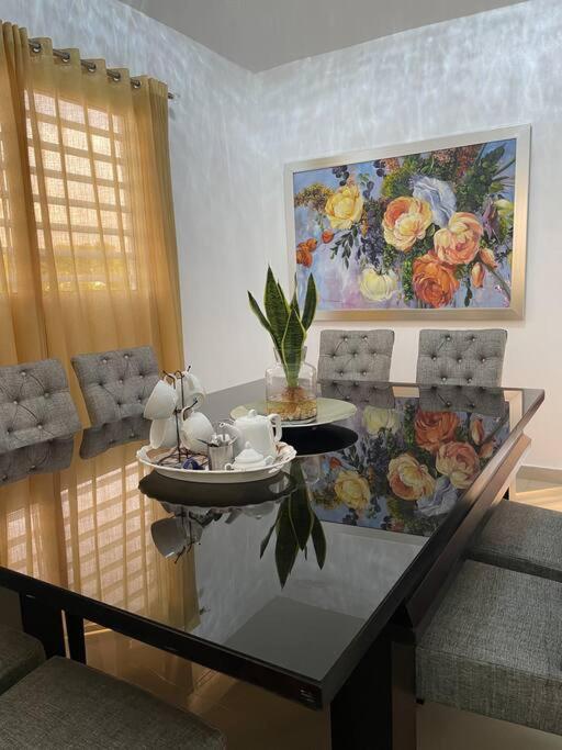 cheerful 3-bedroom residential home and amenities