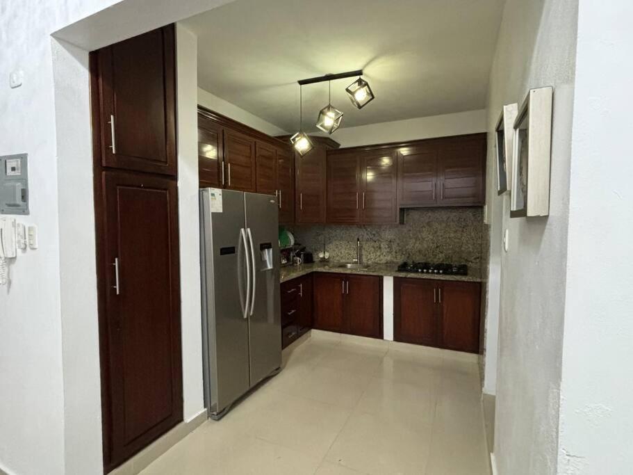 cheerful 3-bedroom residential home and amenities