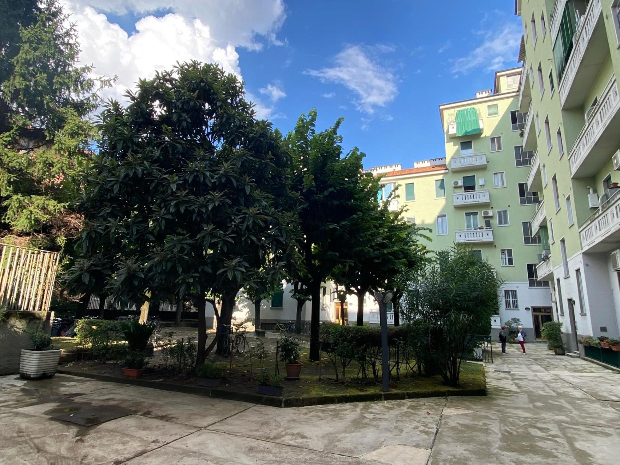 VFH Argonne Trendy Apartment by the Park