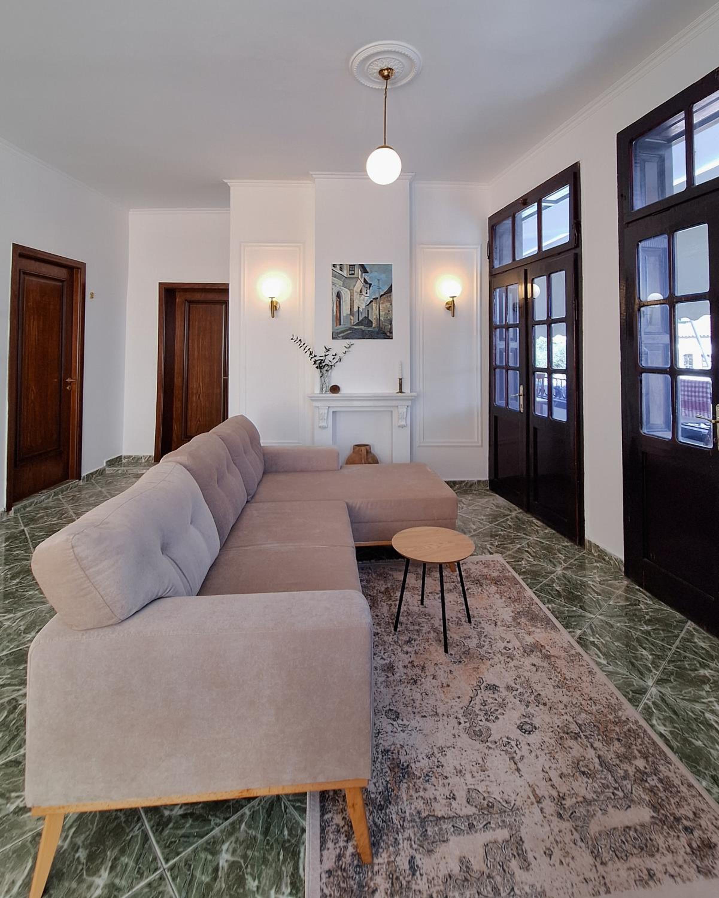 Villa Mishel