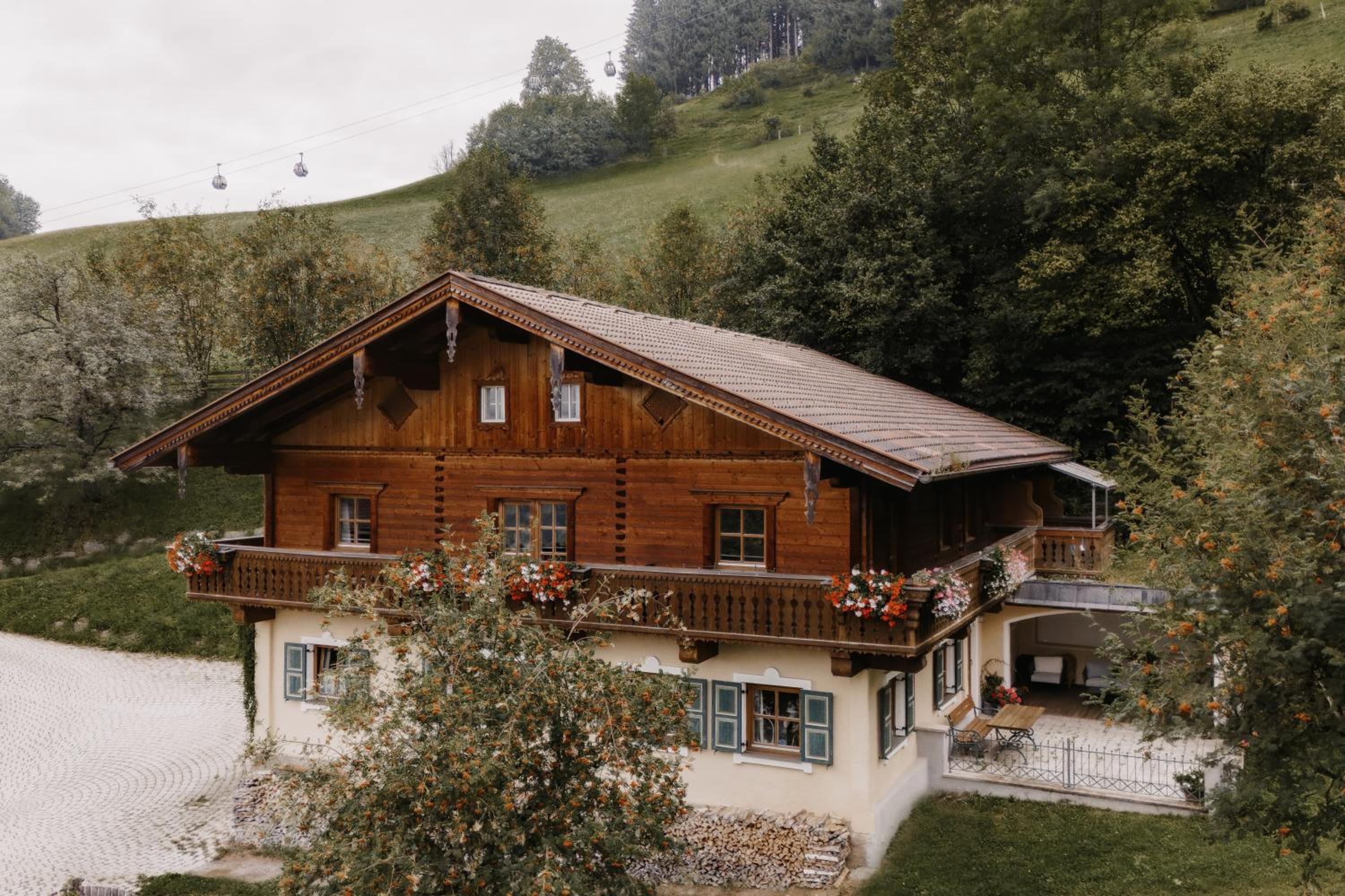 Gut Berg Apartments