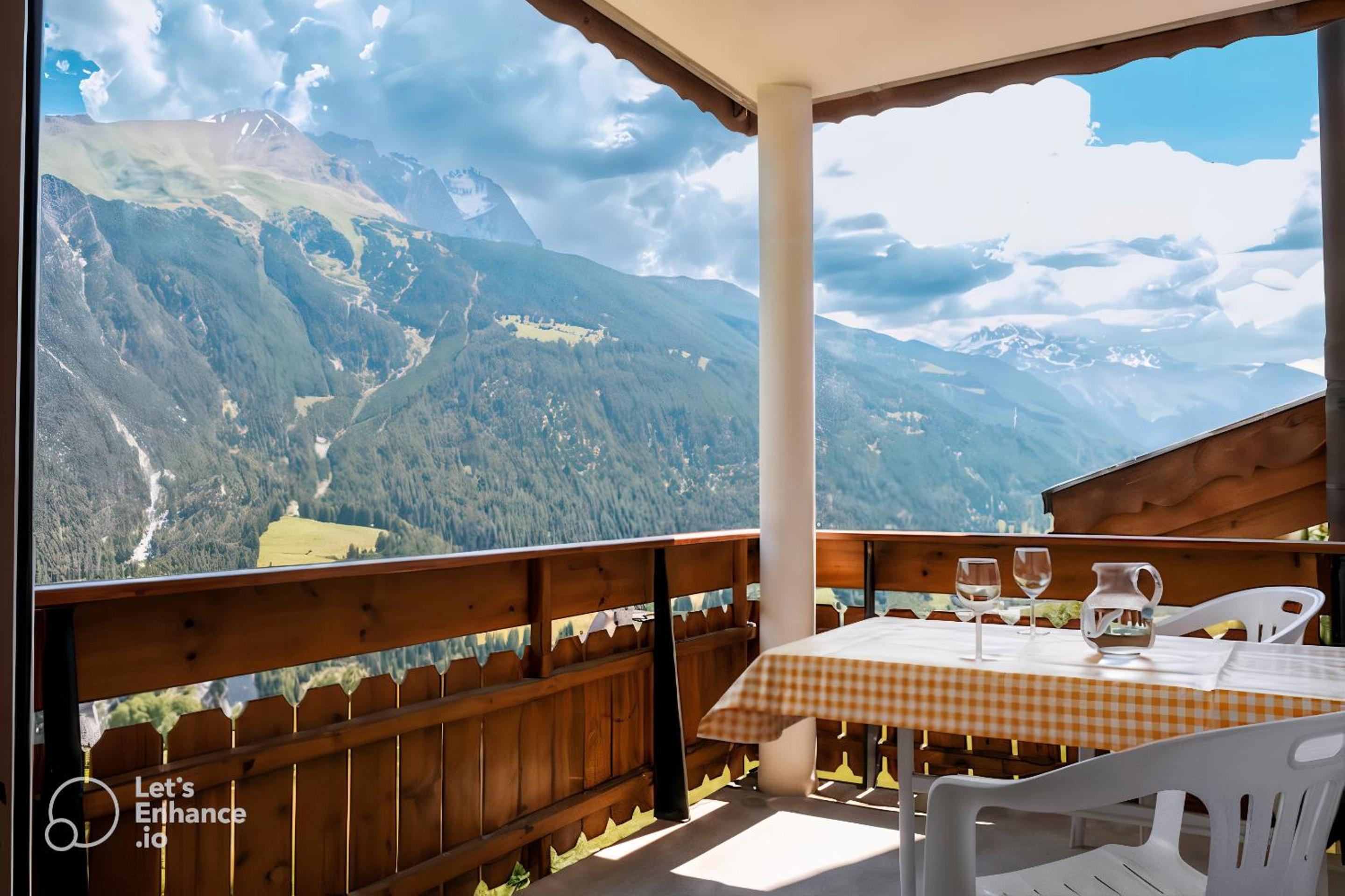 Pool & Sauna Wellness Charming Swiss style chalet!