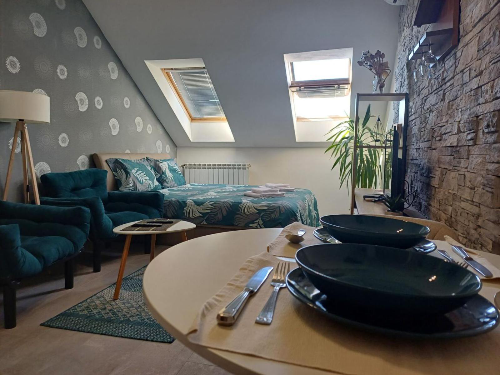 Apartment Centrum - Free private parking view 3
