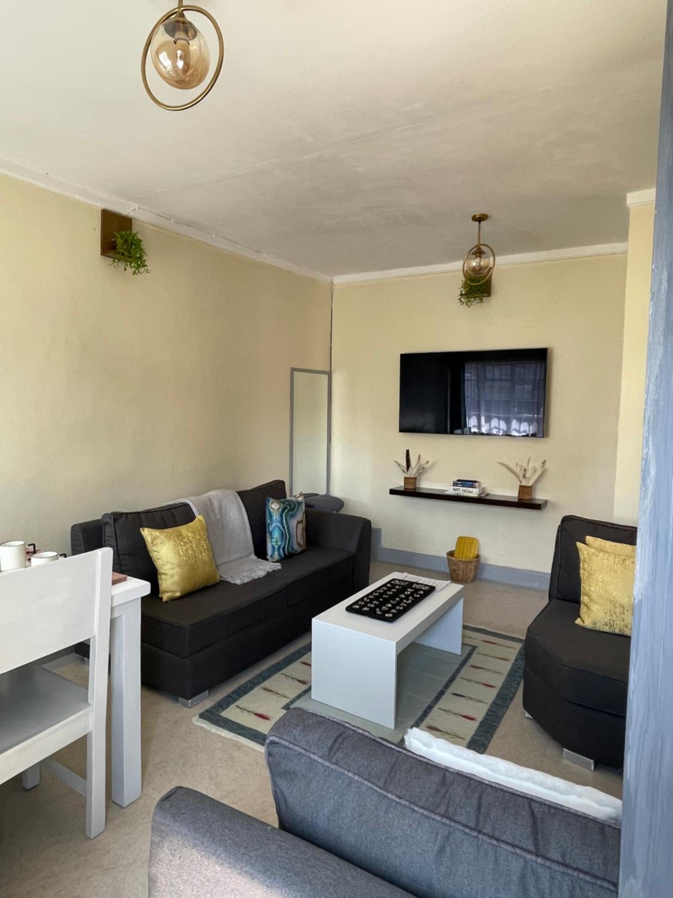 Grey Cottage in Nyeri view 3