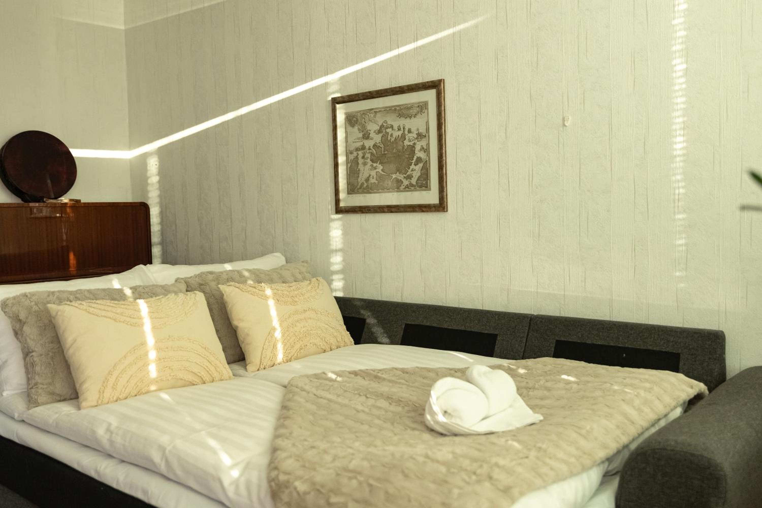 Lapland Aurora Suite by BookLapland