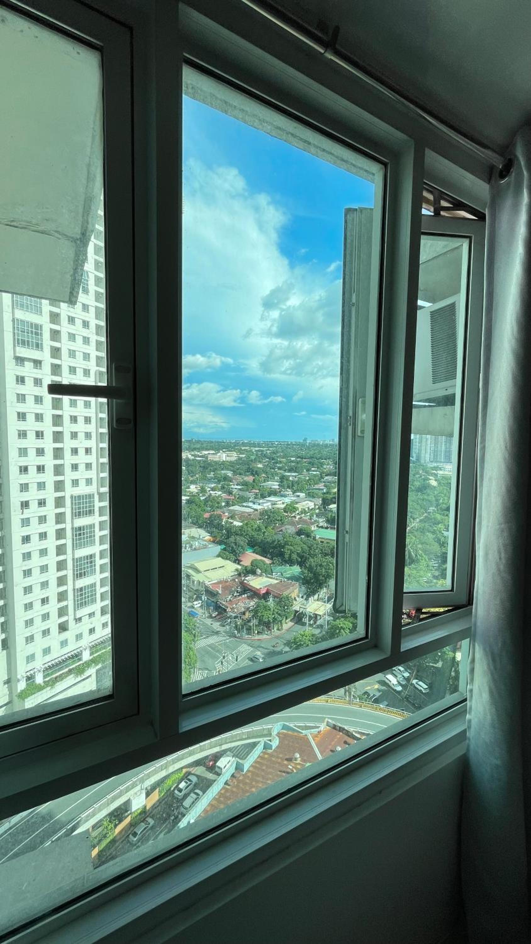 Cozy Condo Beacon Tower Makati view 4
