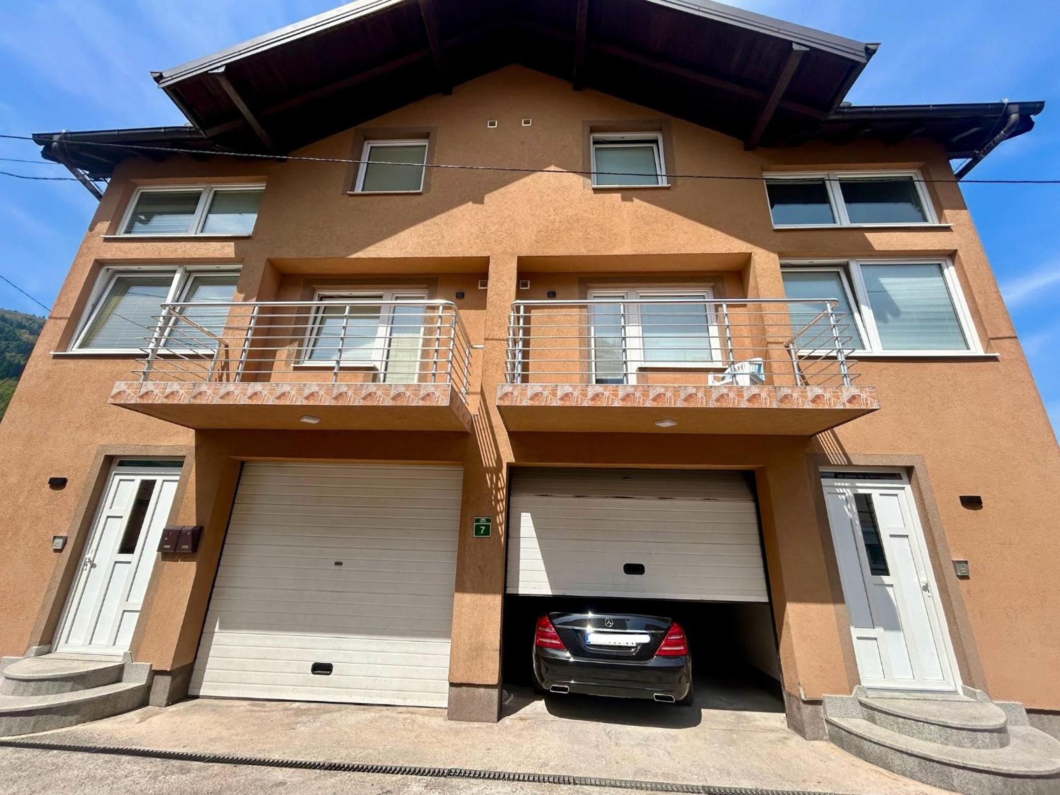 Kovaci Apartments