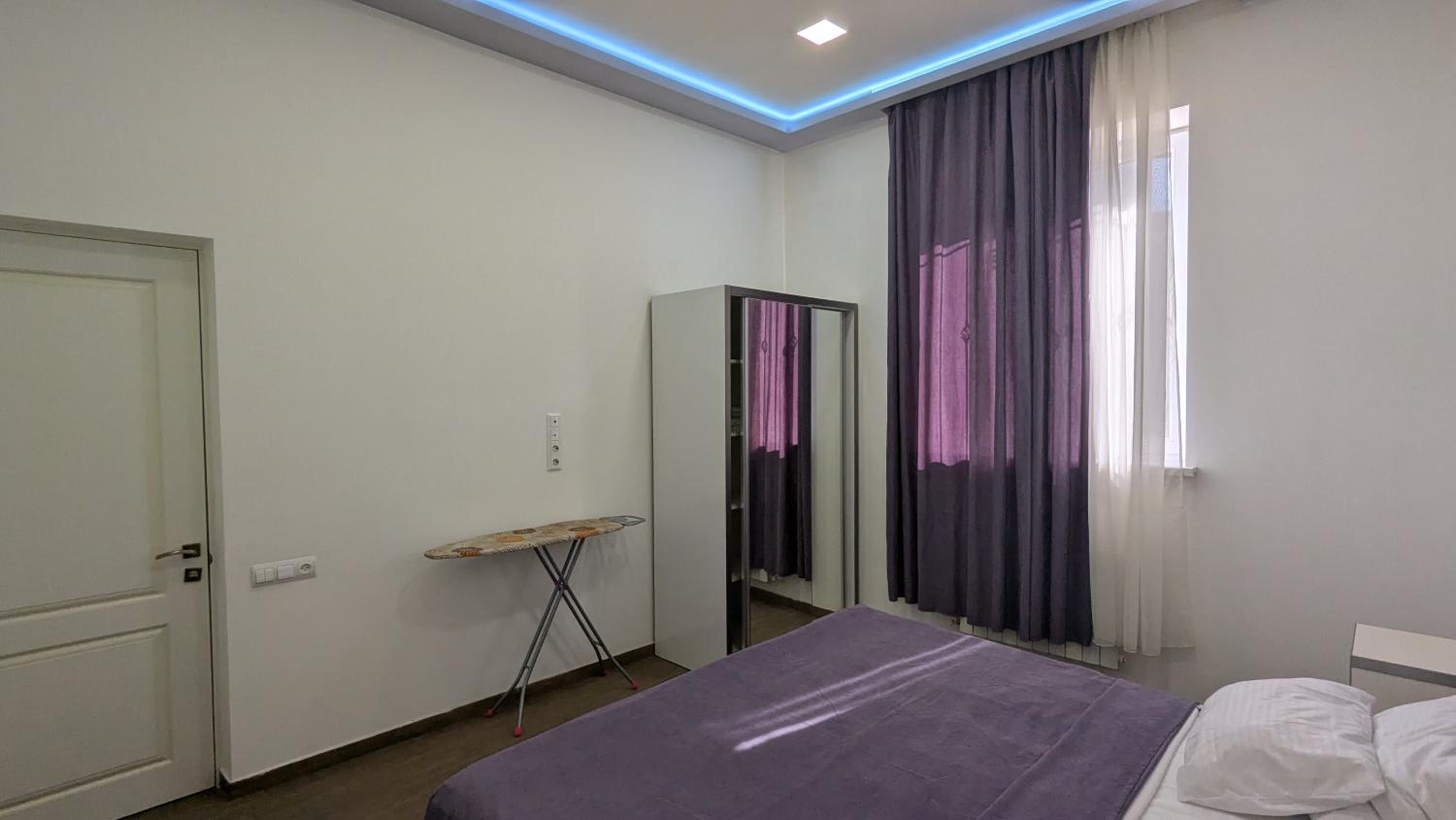City Center Family House, 3 bedrooms, 5 beds