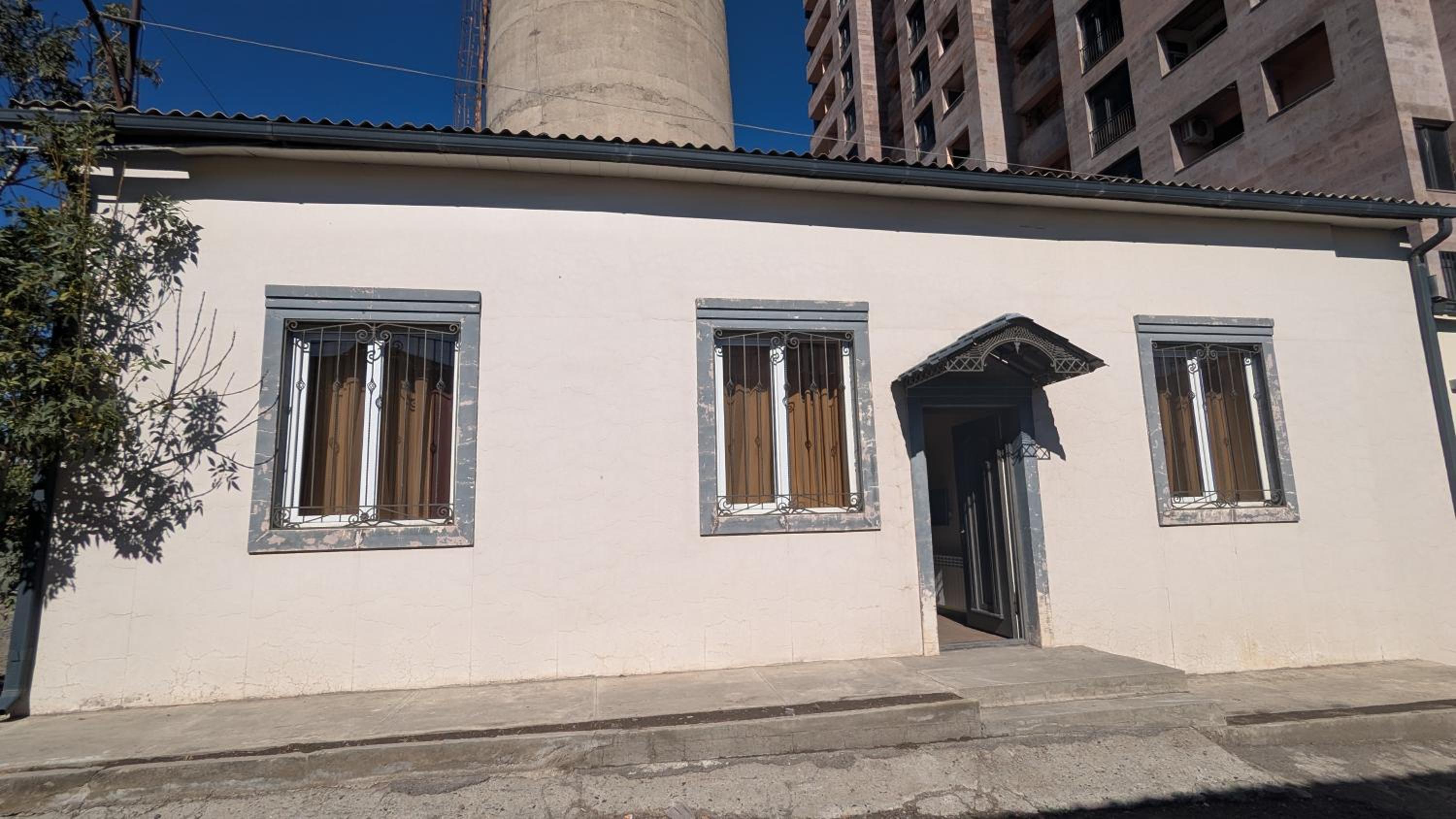 City Center Family House, 3 bedrooms, 5 beds