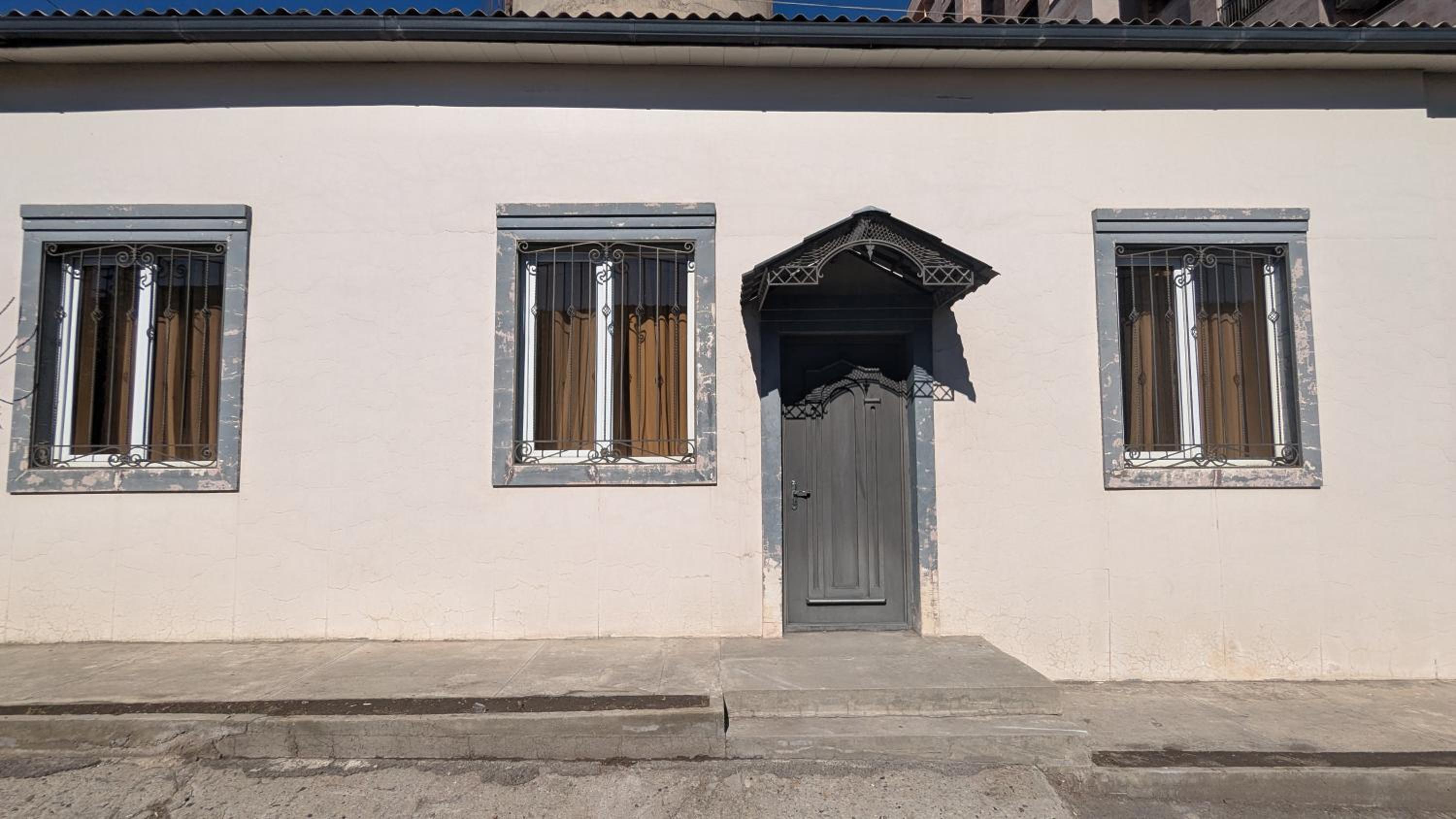 City Center Family House, 3 bedrooms, 5 beds