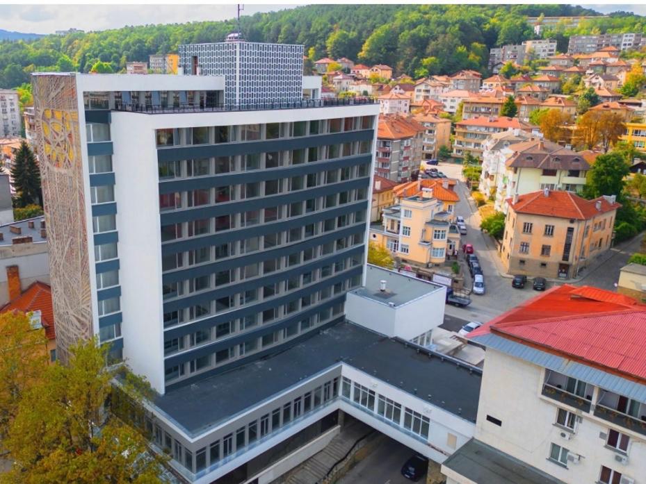 Balkan tower-Rest