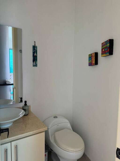Beachfront Luxury Condo In Cartagena