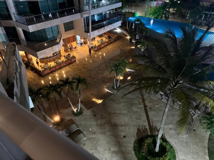 Beachfront Luxury Condo In Cartagena