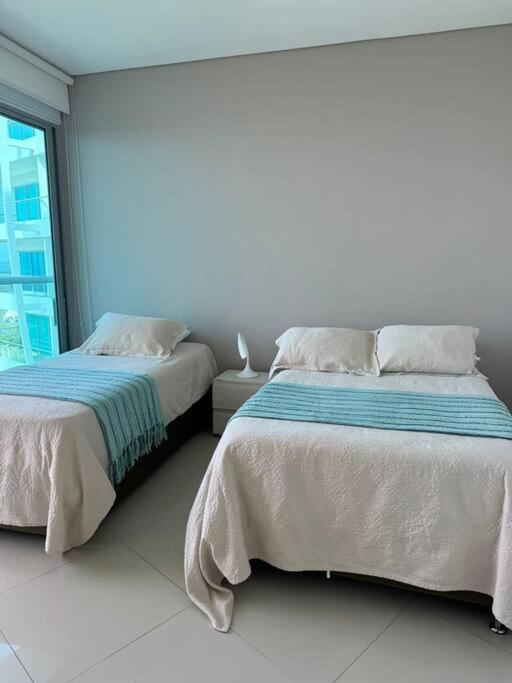 Beachfront Luxury Condo In Cartagena
