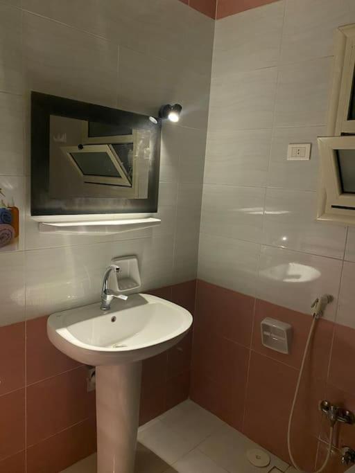 Apartment in SeaView Tower Loran