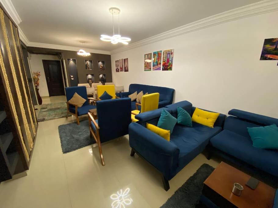 Apartment in SeaView Tower Loran