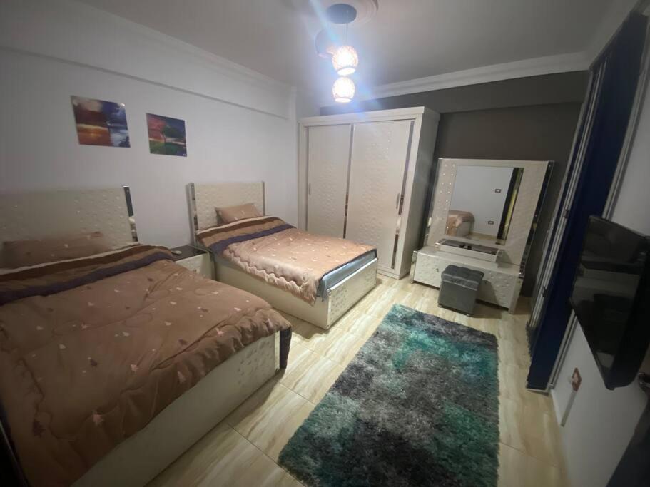 Apartment in SeaView Tower Loran