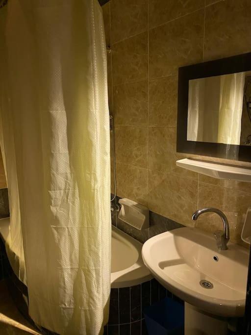 Apartment in SeaView Tower Loran
