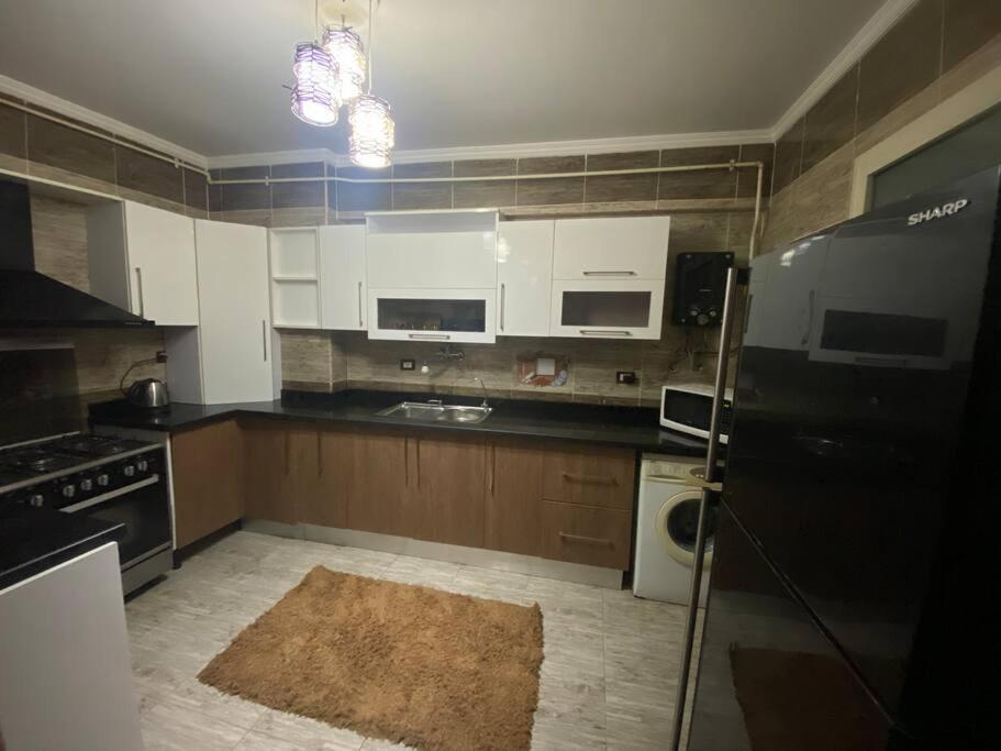 Apartment in SeaView Tower Loran